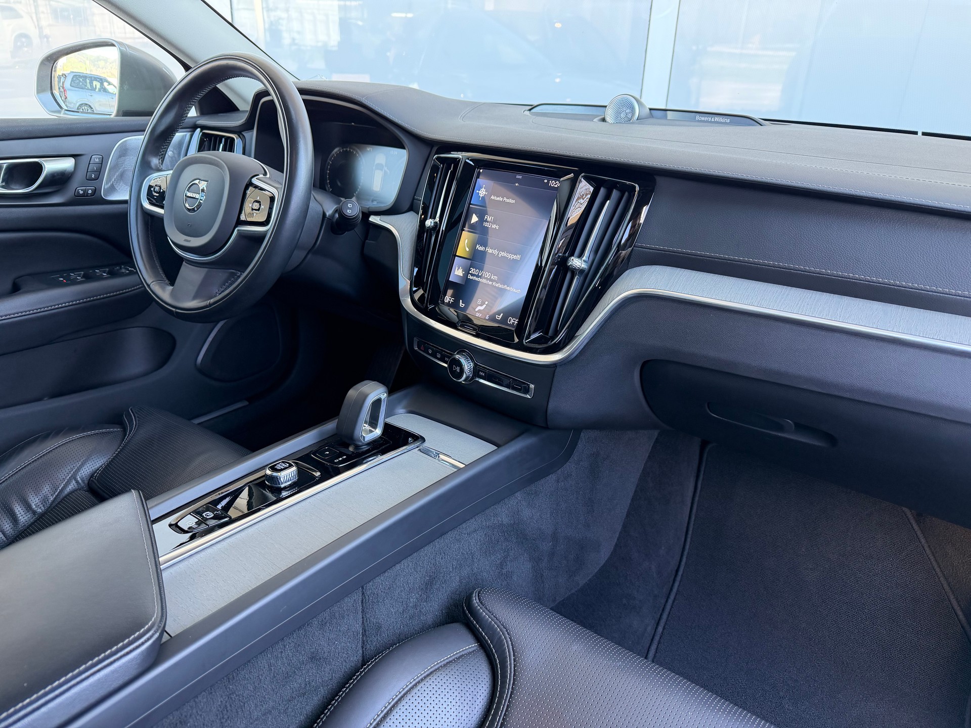 VOLVO V60 Cross Country B4 Diesel Mild Hybrid AWD Geartronic-showroom-element-2