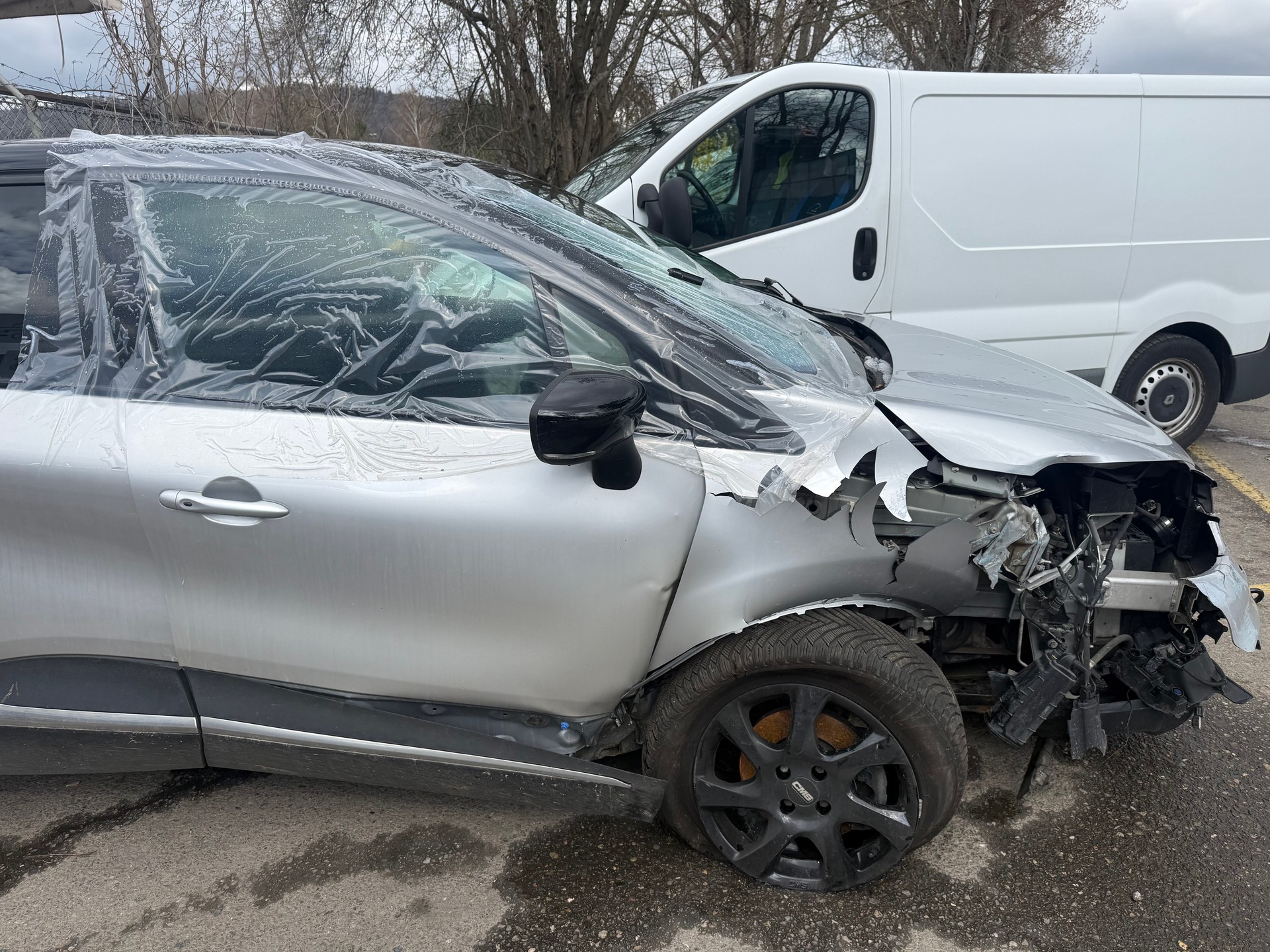 RENAULT Captur 1.2 T 16V Intens-image-8