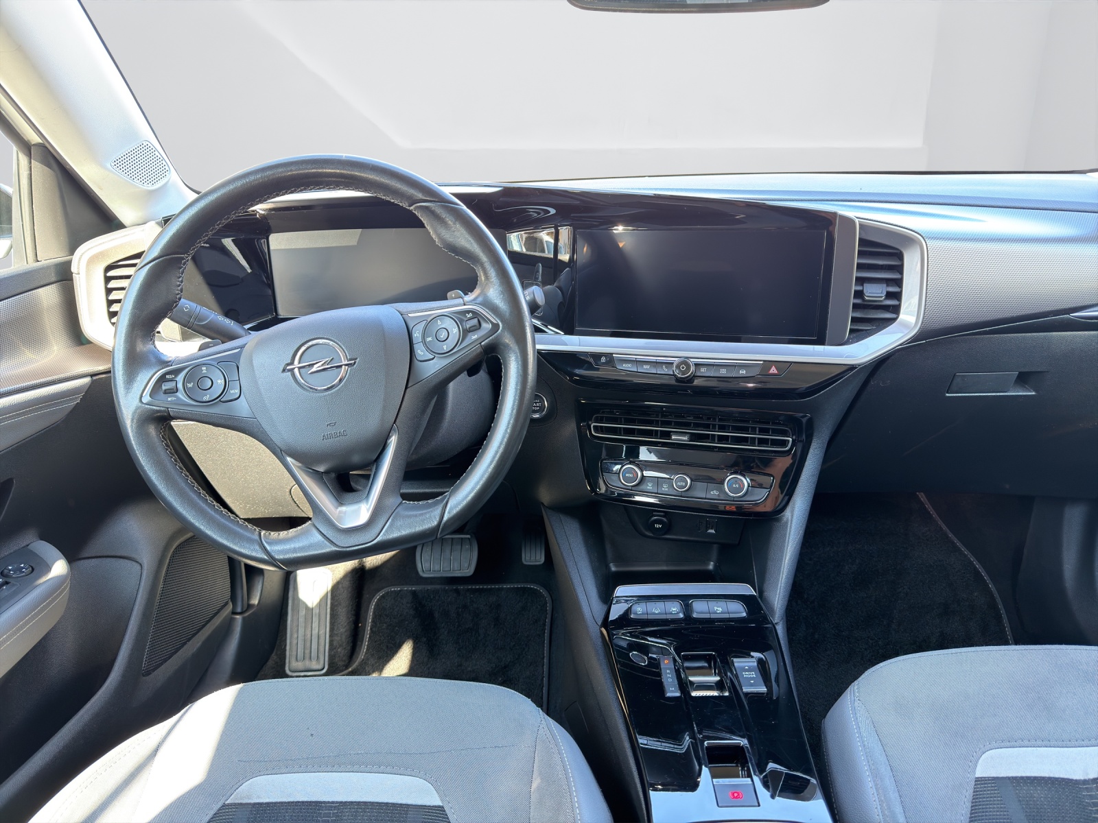 OPEL Mokka 1.2 T 130 Elegance-image-15