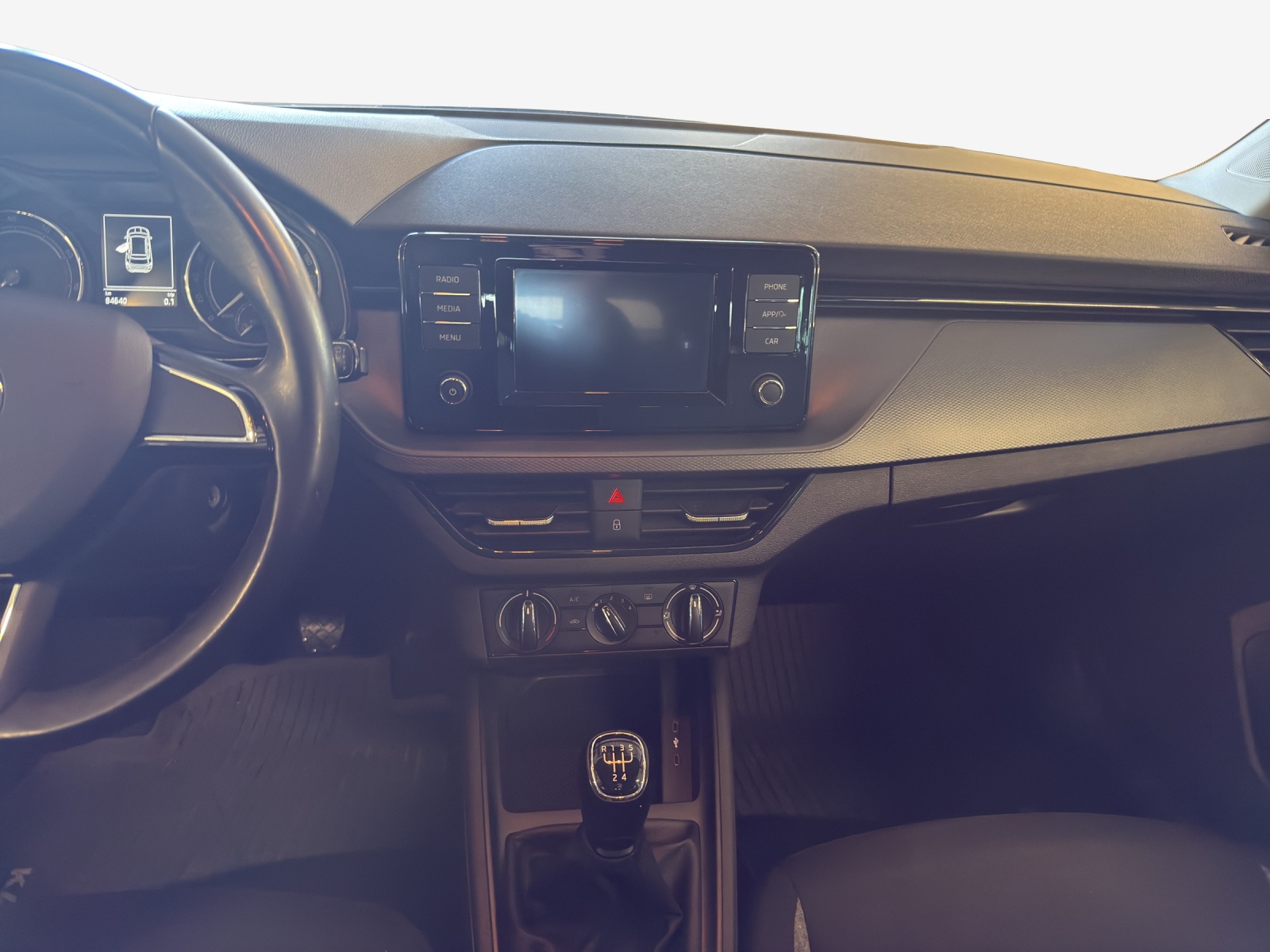 SKODA Kamiq 1.0 TSI Active-image-10