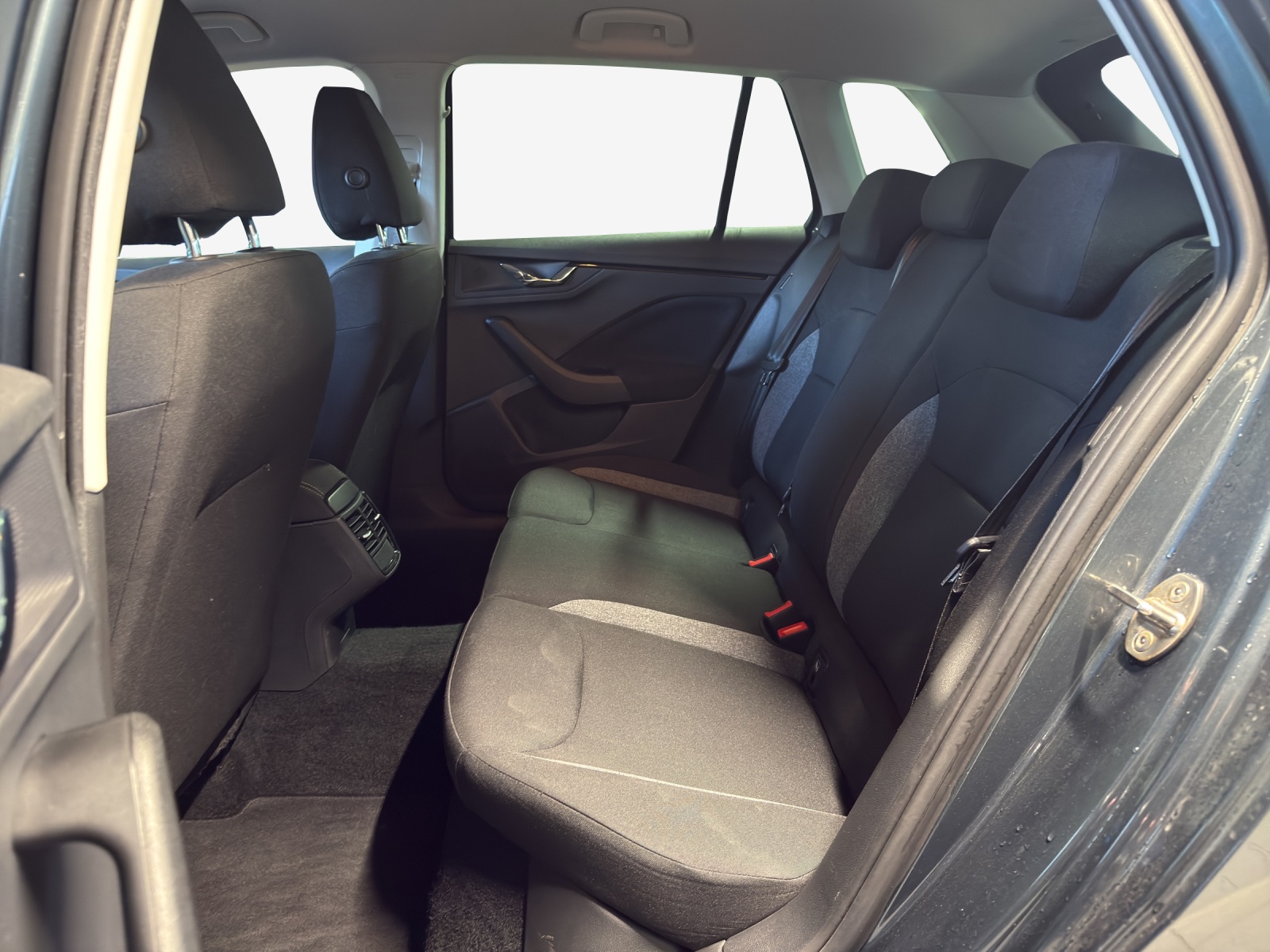 SKODA Kamiq 1.0 TSI Active-image-11