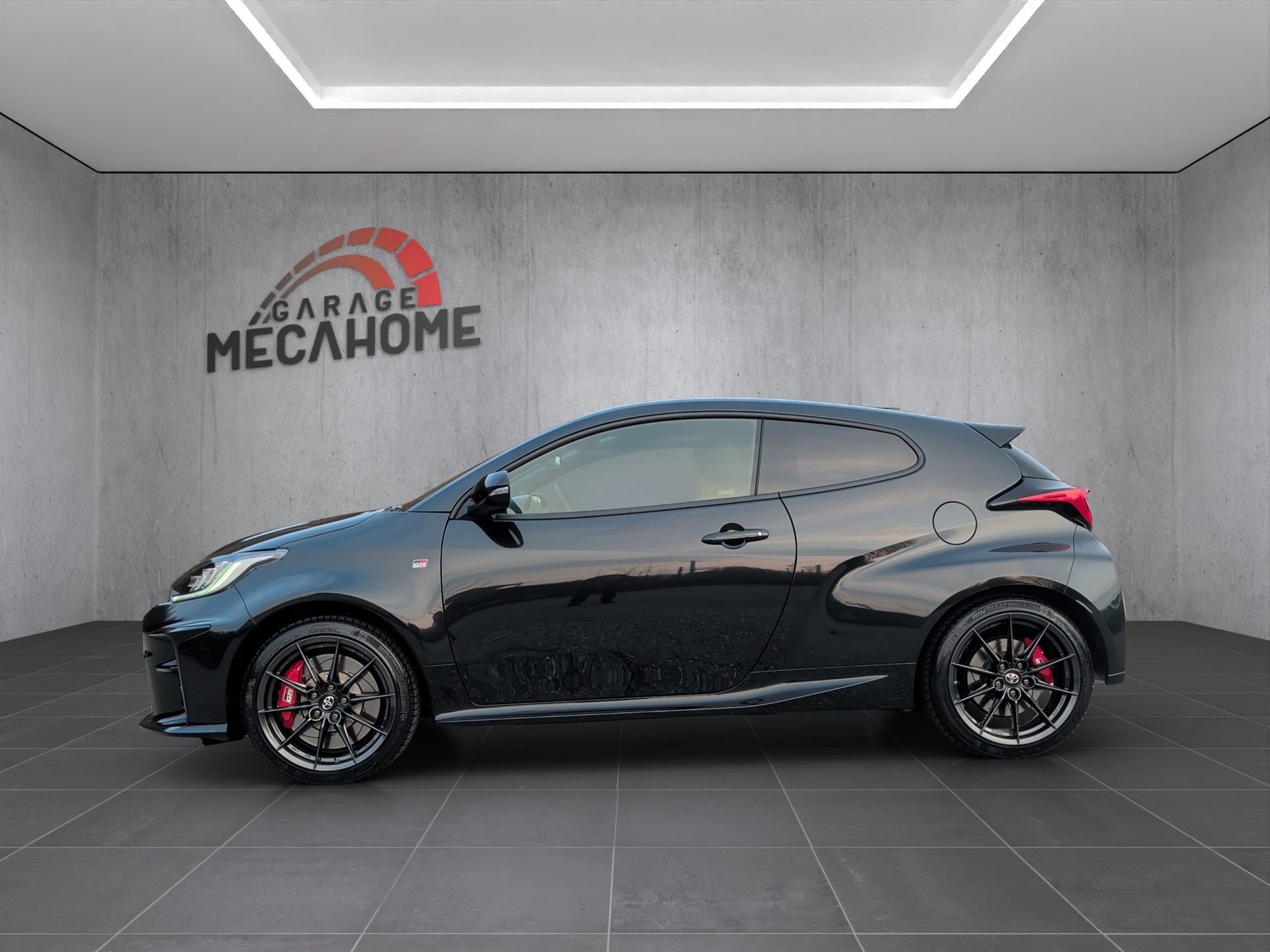TOYOTA Yaris 1.6 GR Sport-image-2