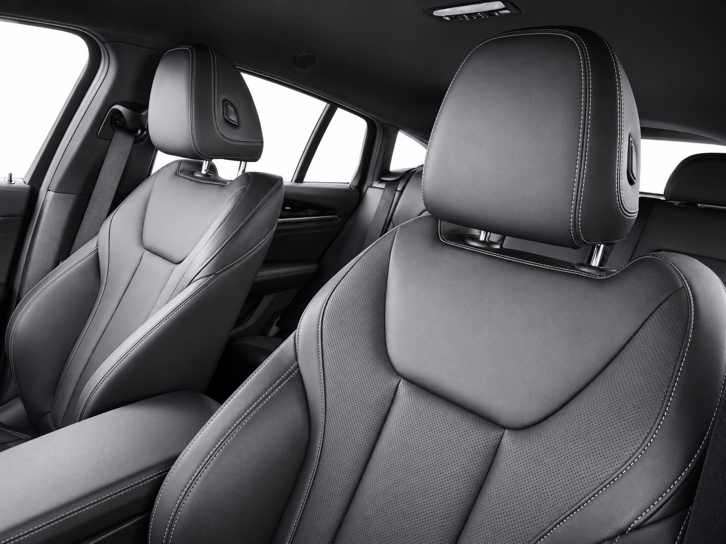BMW X4 20d xDrive CH FAHRZEUG-image-14
