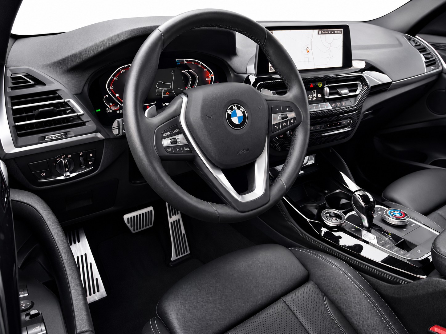 BMW X4 20d xDrive CH FAHRZEUG-image-11