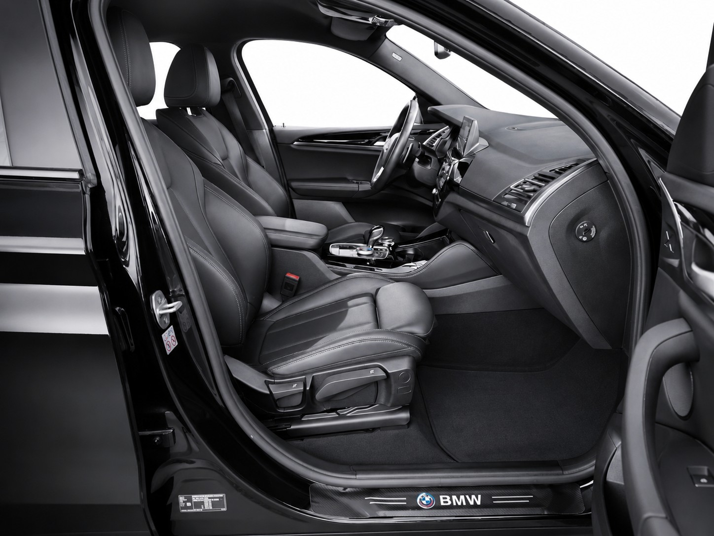 BMW X4 20d xDrive CH FAHRZEUG-image-8