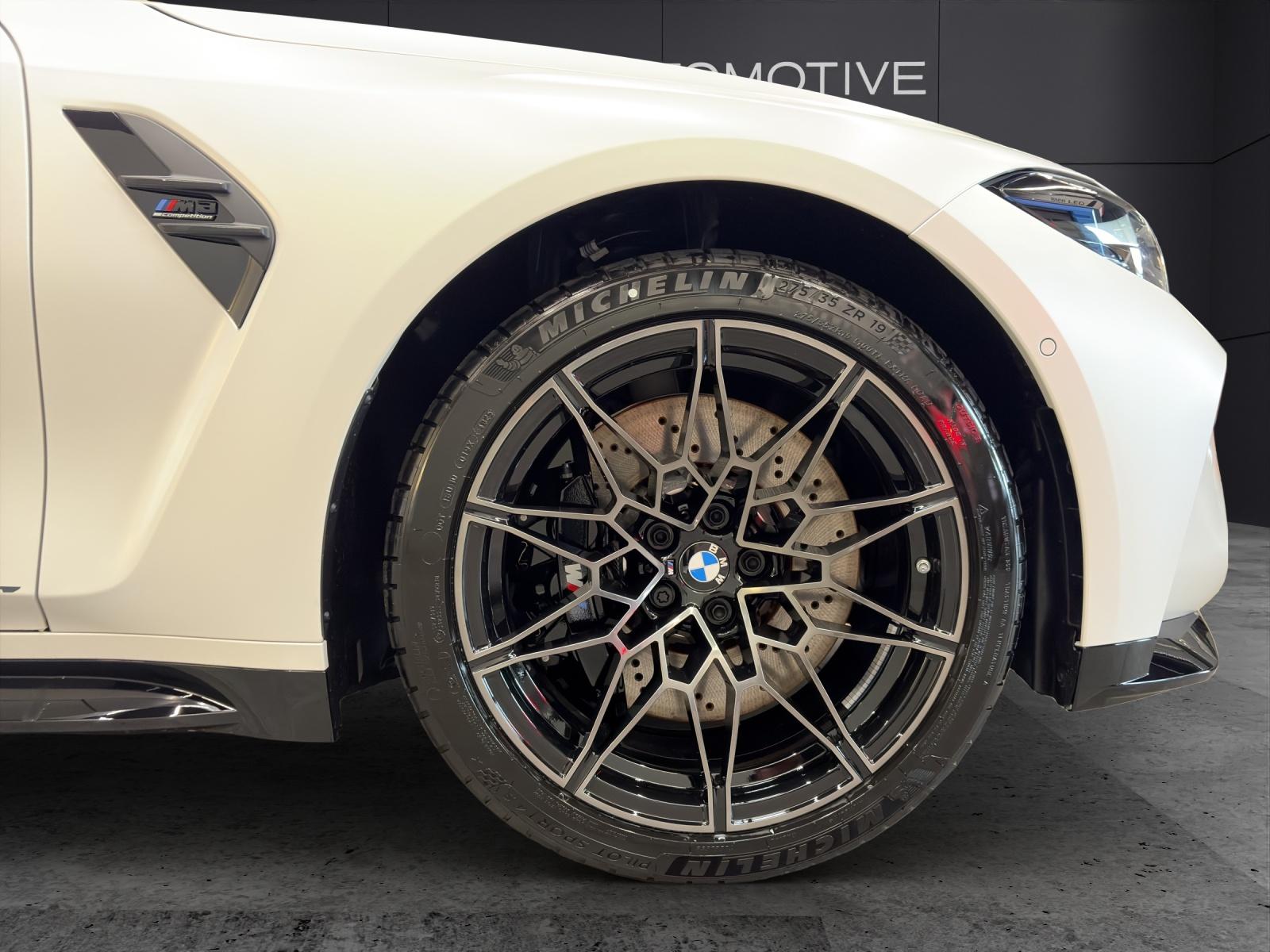 BMW M3 Competition xDrive-image-8