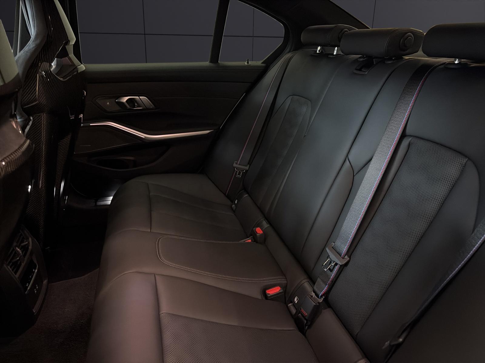 BMW M3 Competition xDrive-image-16