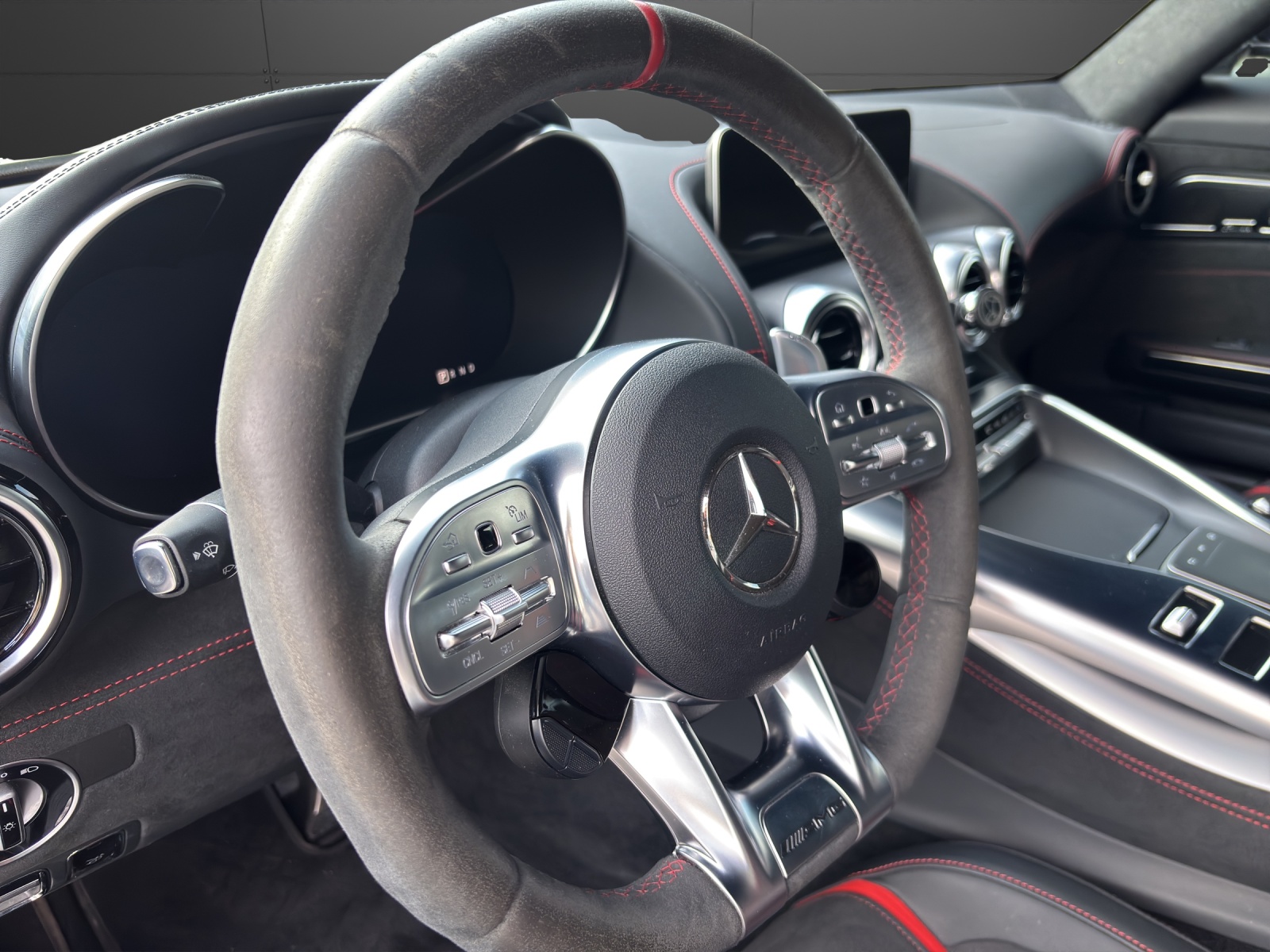 MERCEDES-BENZ AMG GT C Roadster Speedshift DCT-showroom-element-3