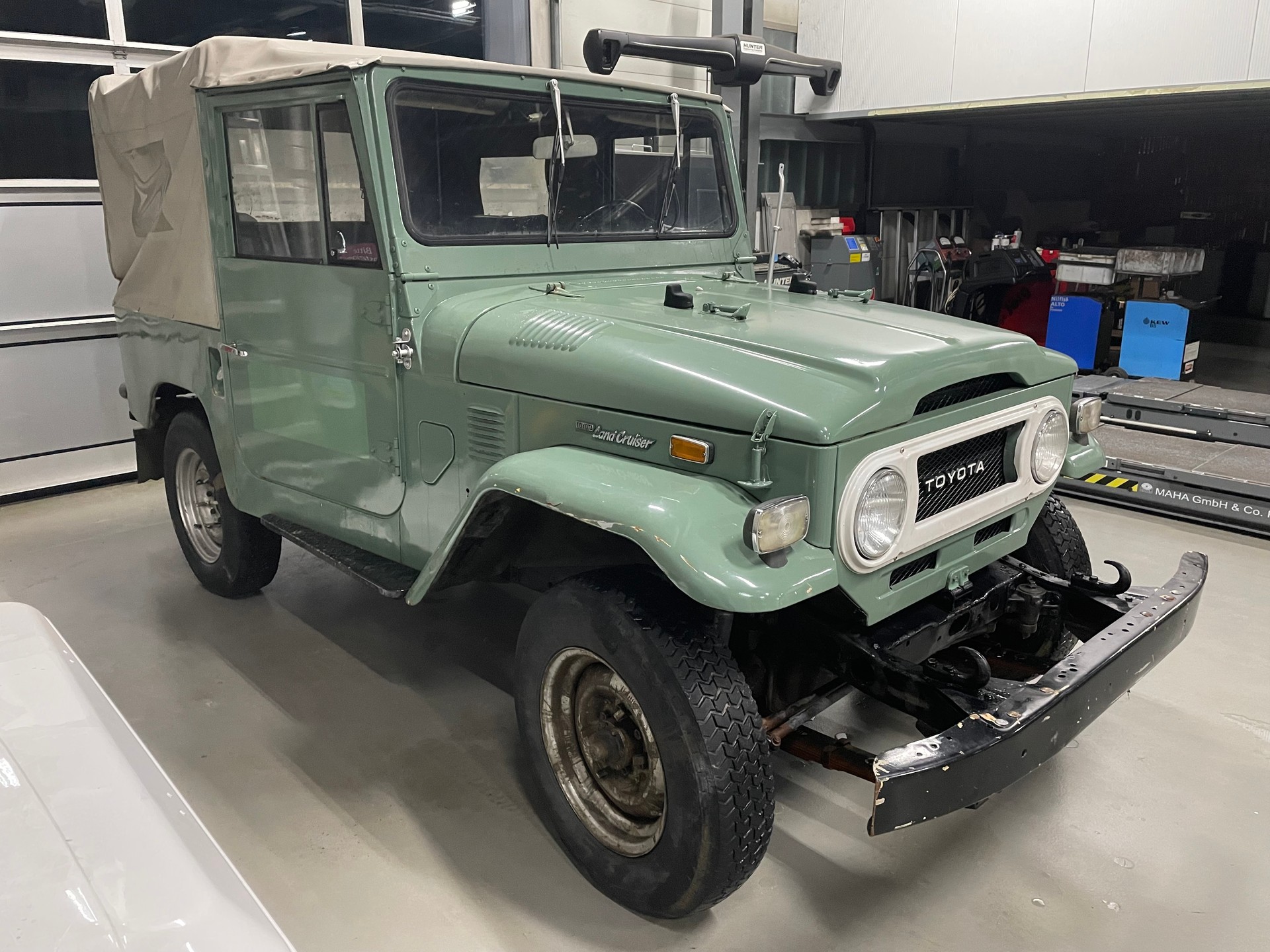 TOYOTA FJ40-image-0