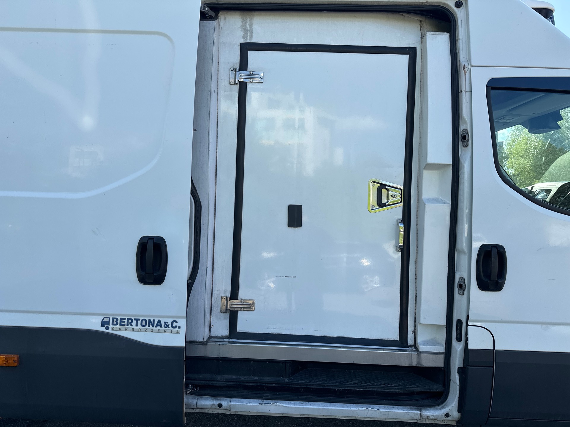 IVECO Kūhl wagen-image-9