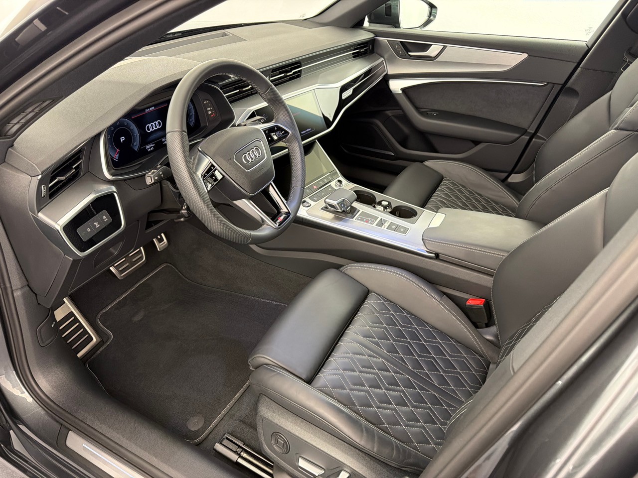 AUDI A6 Avant 55TFSI S line qu-image-4