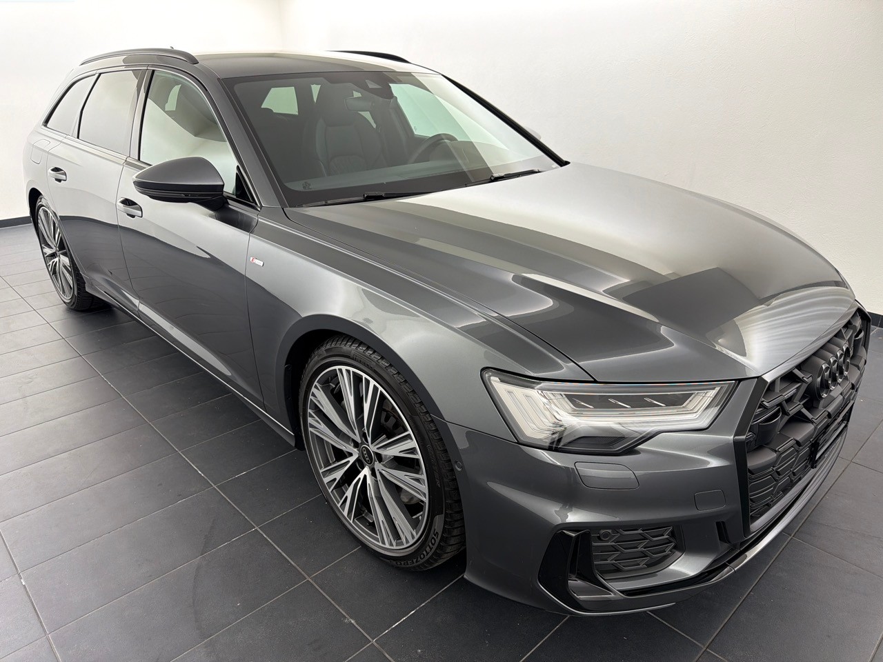 AUDI A6 Avant 55TFSI S line qu-image-3