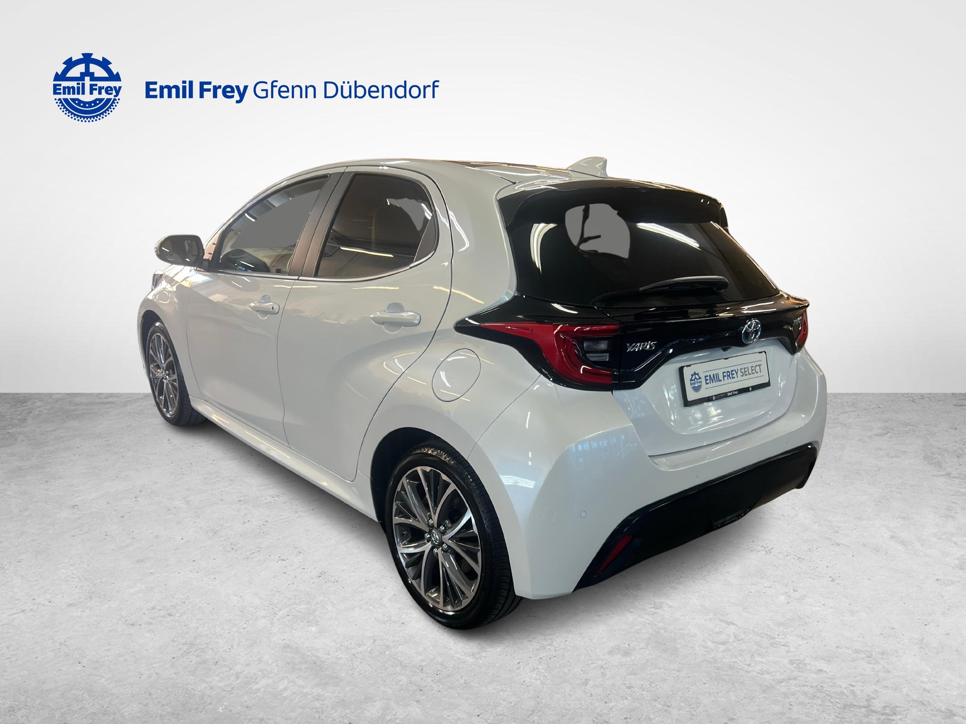 TOYOTA Yaris 1.5 VVT-i HSD Premium-image-2
