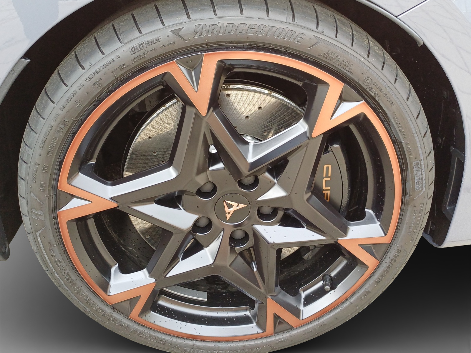 CUPRA CUPRA LEON SP VZ 333 PS 4DRIVE PRIME EDITION-image-13