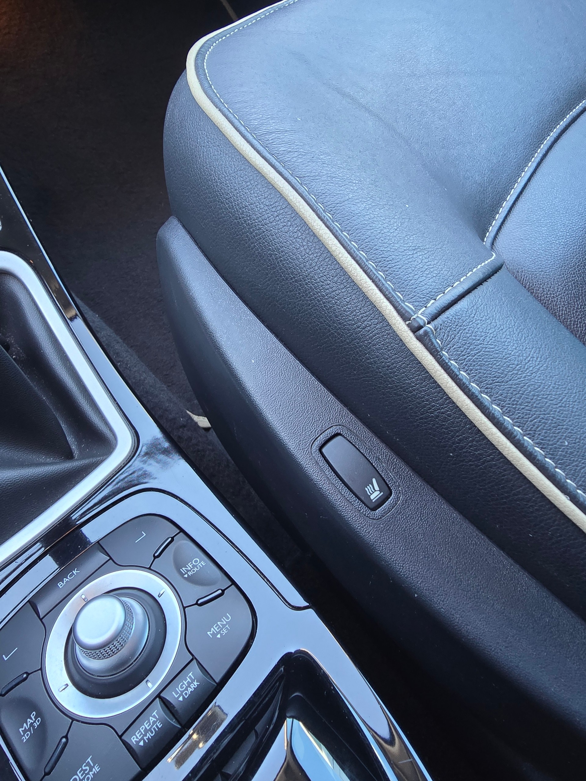 RENAULT Espace 2.0 dCi Intens EDC-image-23