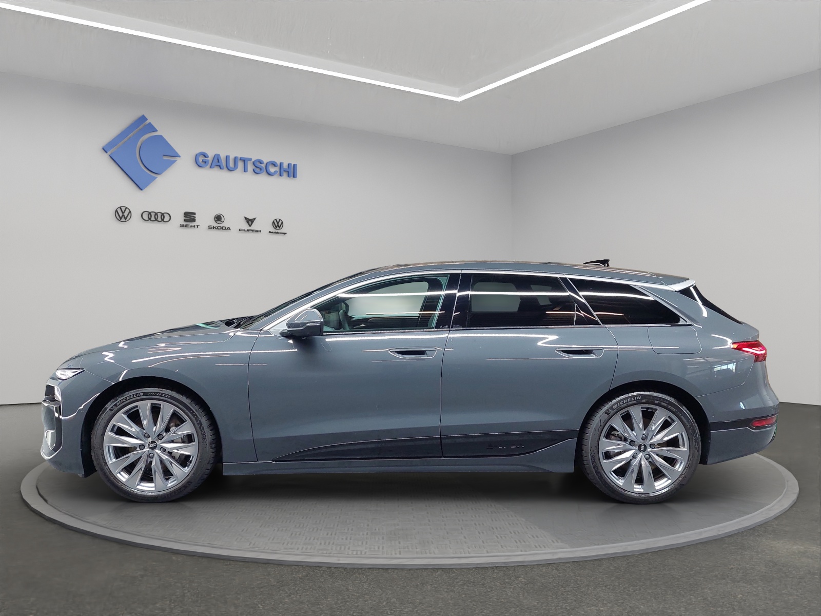 AUDI A6 Avant e-tron quattro-image-1