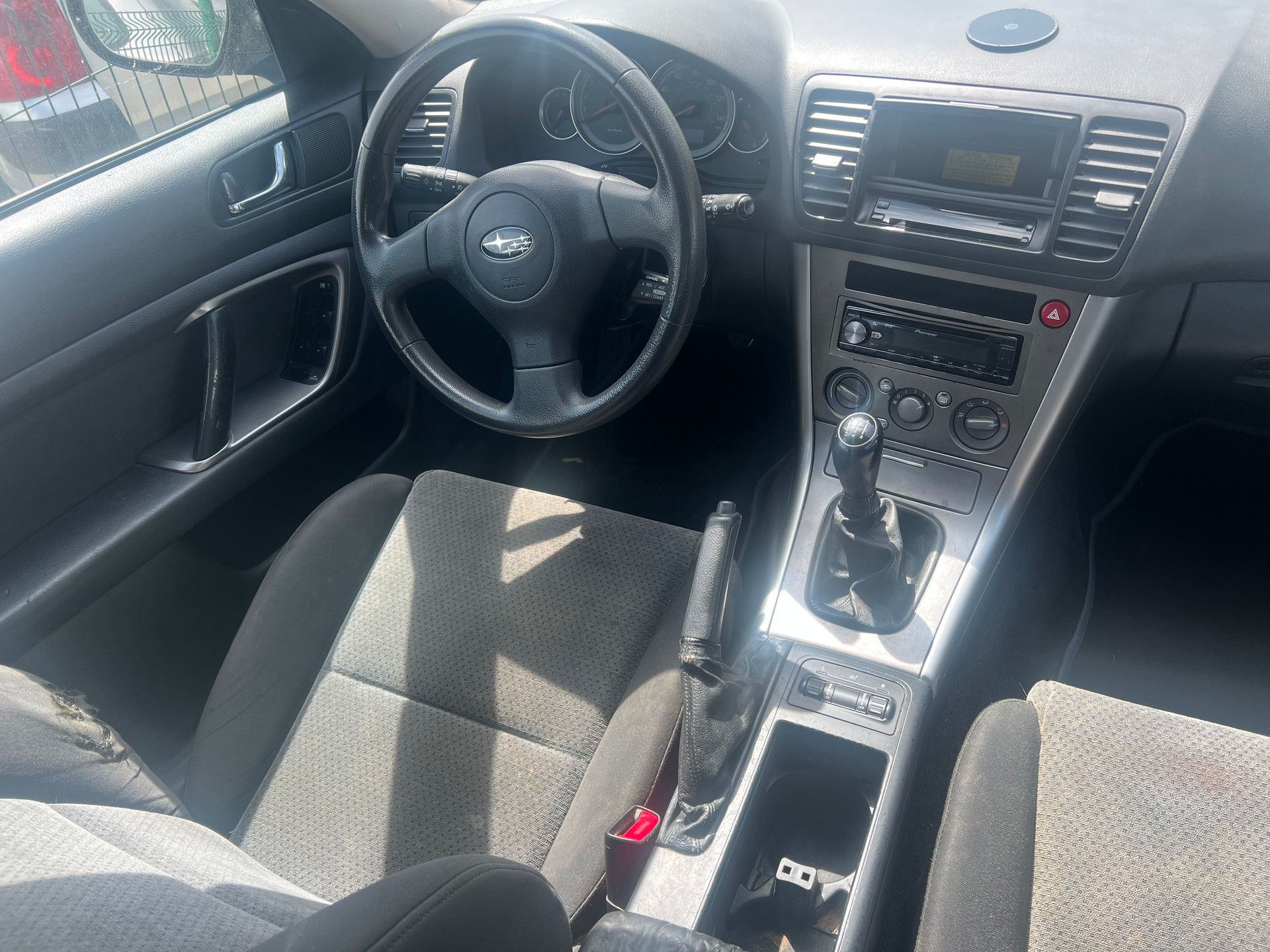 SUBARU Outback 2.5i AWD-image-4