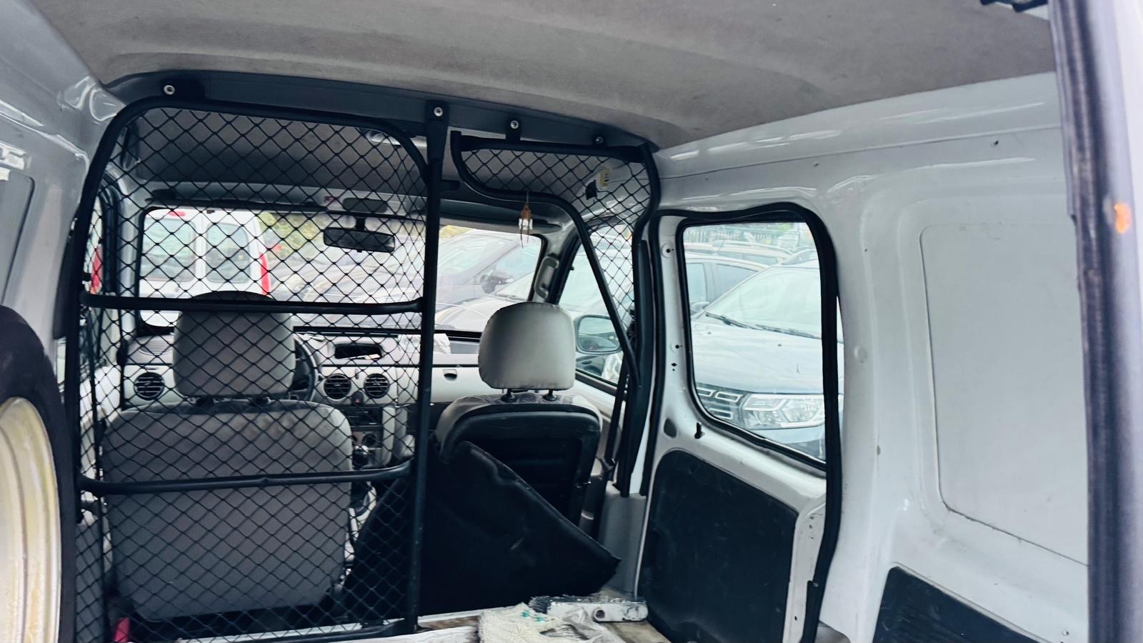 RENAULT Kangoo 1.9 dCi 4x4 Business-image-9