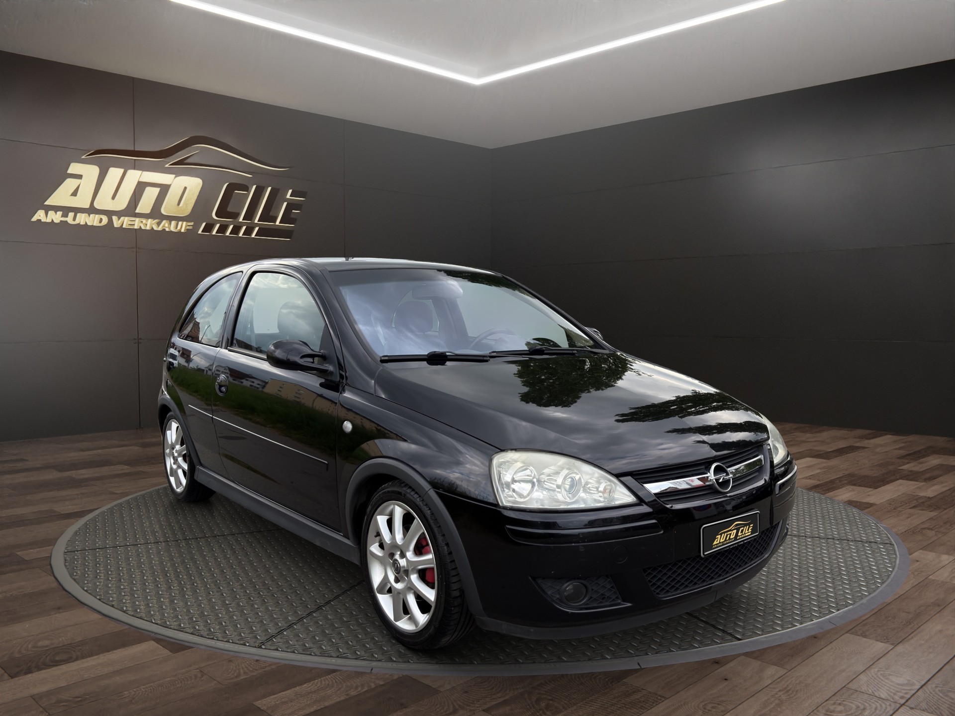 OPEL Corsa 1.8 16V GSi-image-2