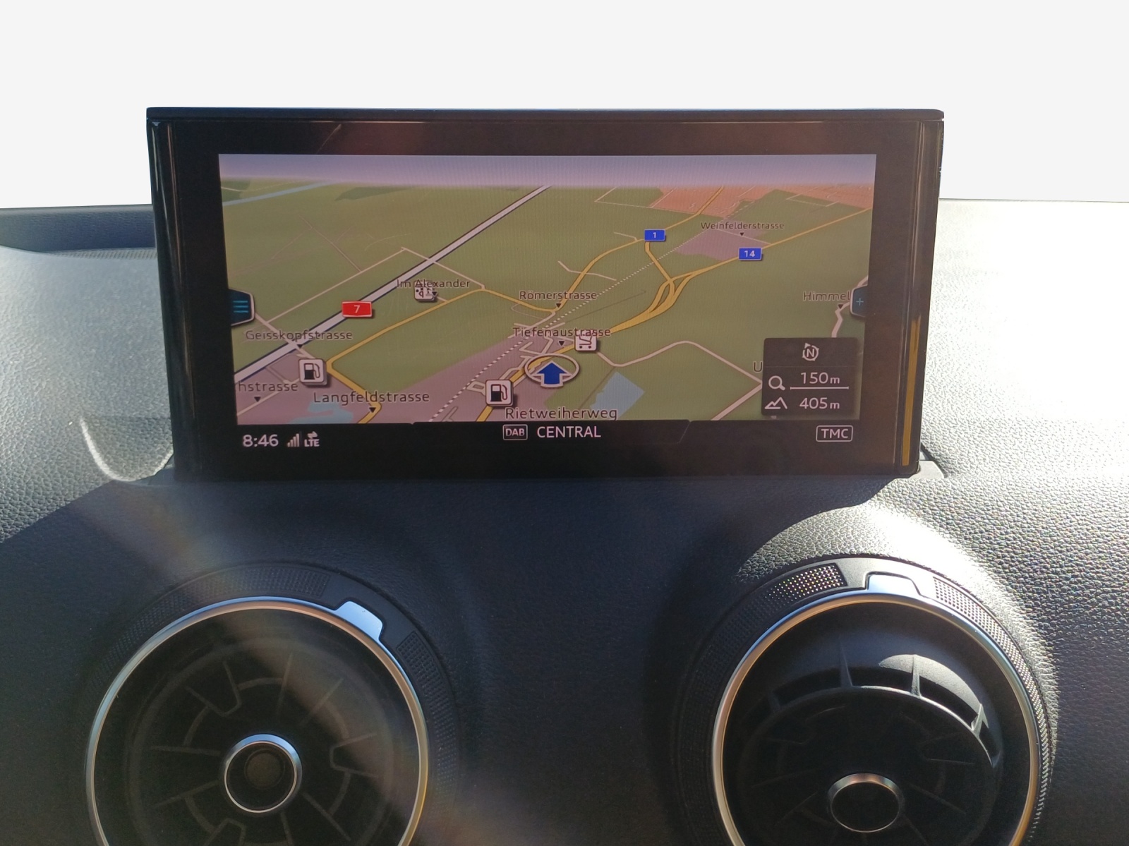 AUDI Q2 35 TFSI Sport S-tronic-image-14