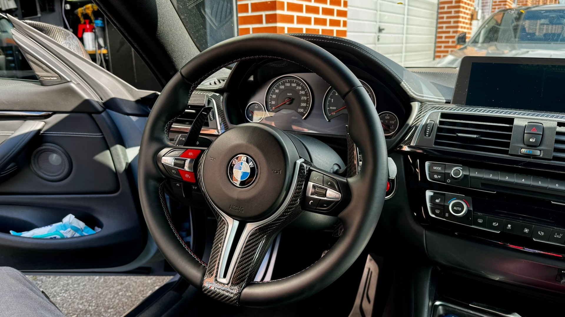 BMW M4 Coupé Limited Edition 1/20 M-PERF DKG-image-12