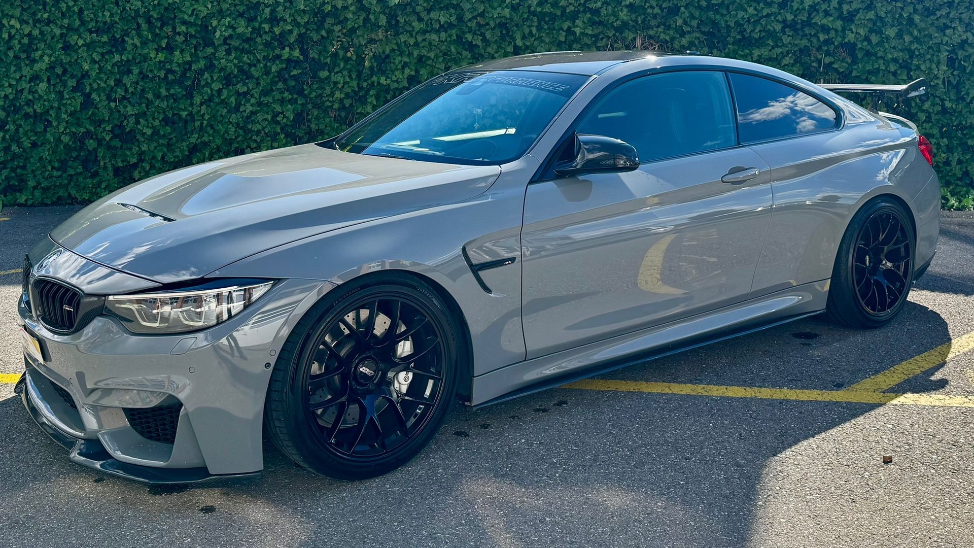 BMW M4 Coupé Limited Edition 1/20 M-PERF DKG-image-7