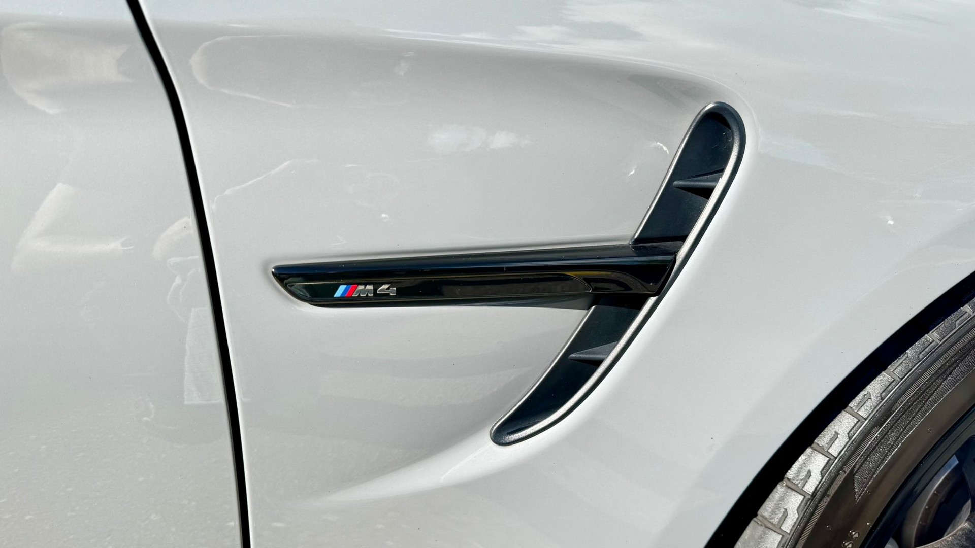 BMW M4 Coupé Limited Edition 1/20 M-PERF DKG-image-4