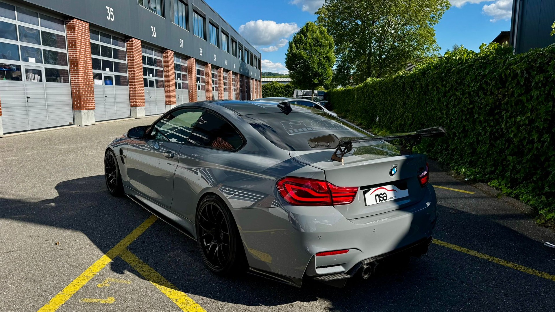 BMW M4 Coupé Limited Edition 1/20 M-PERF DKG-image-18