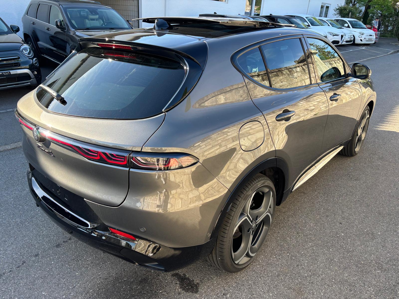ALFA ROMEO Tonale 1.5 Hybrid Sport Speciale-showroom-element-3