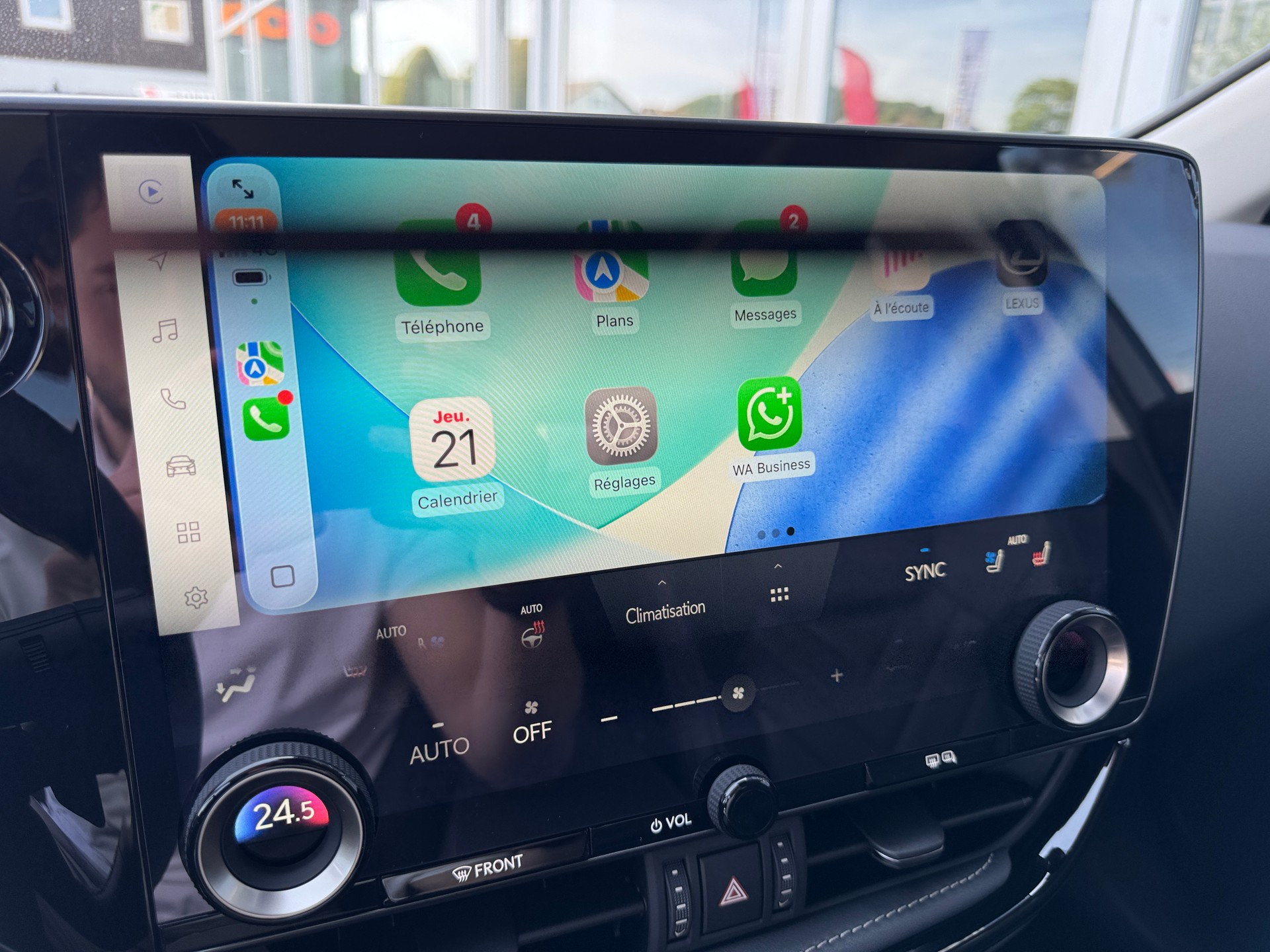 LEXUS NX 450h+ E-FOUR Comfort-image-26