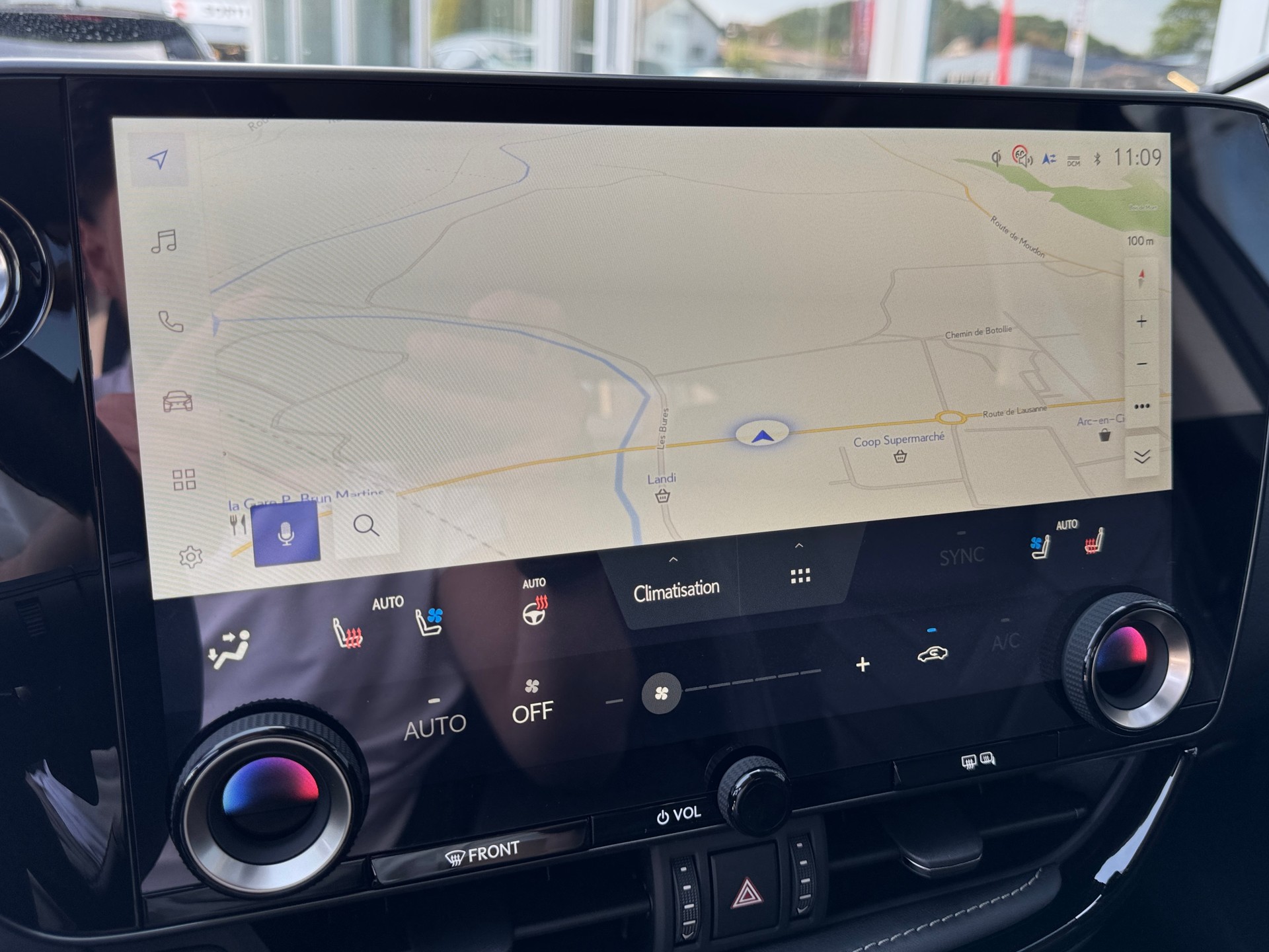 LEXUS NX 450h+ E-FOUR Comfort-image-27