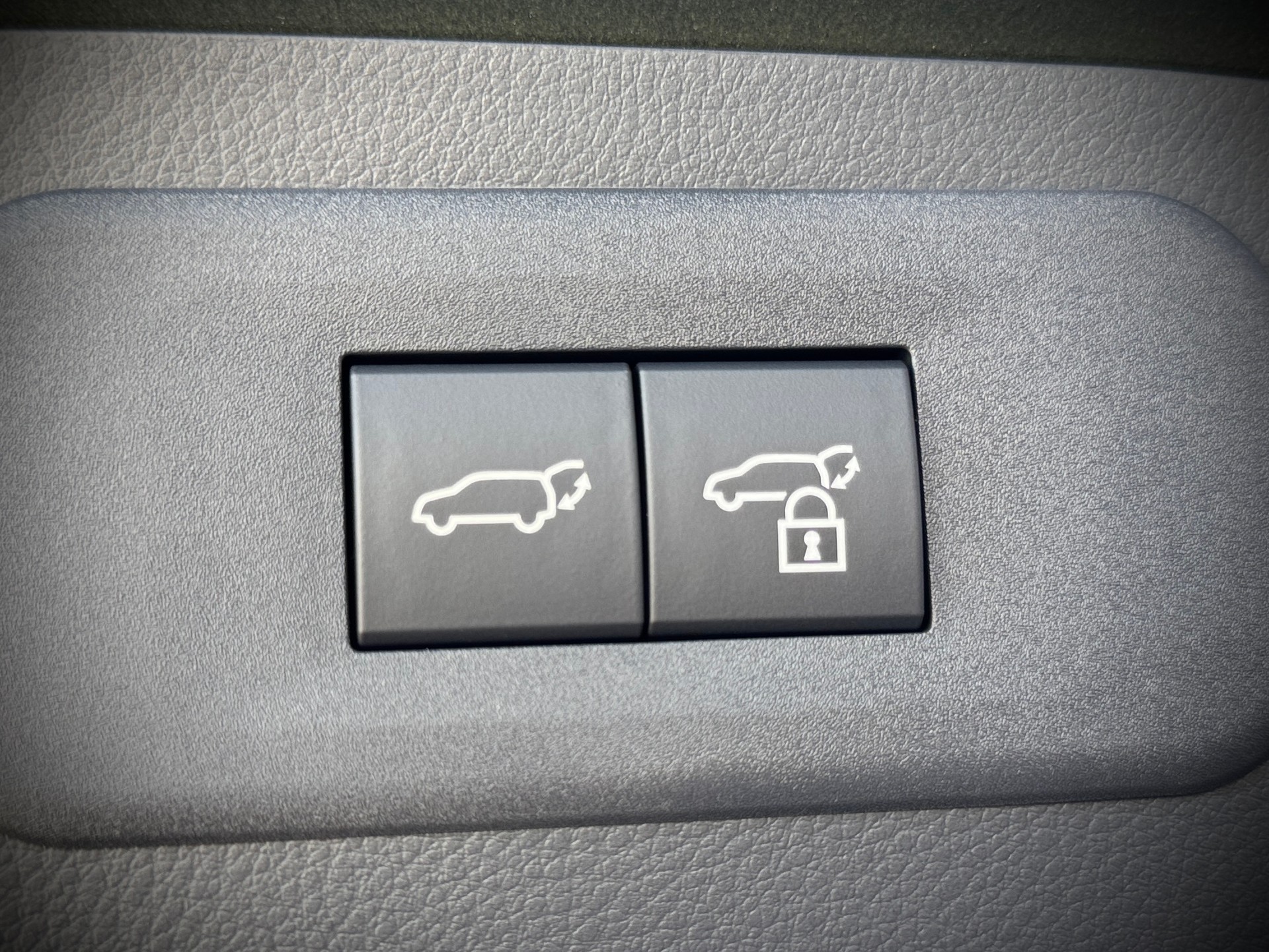 LEXUS NX 450h+ E-FOUR Comfort-image-8