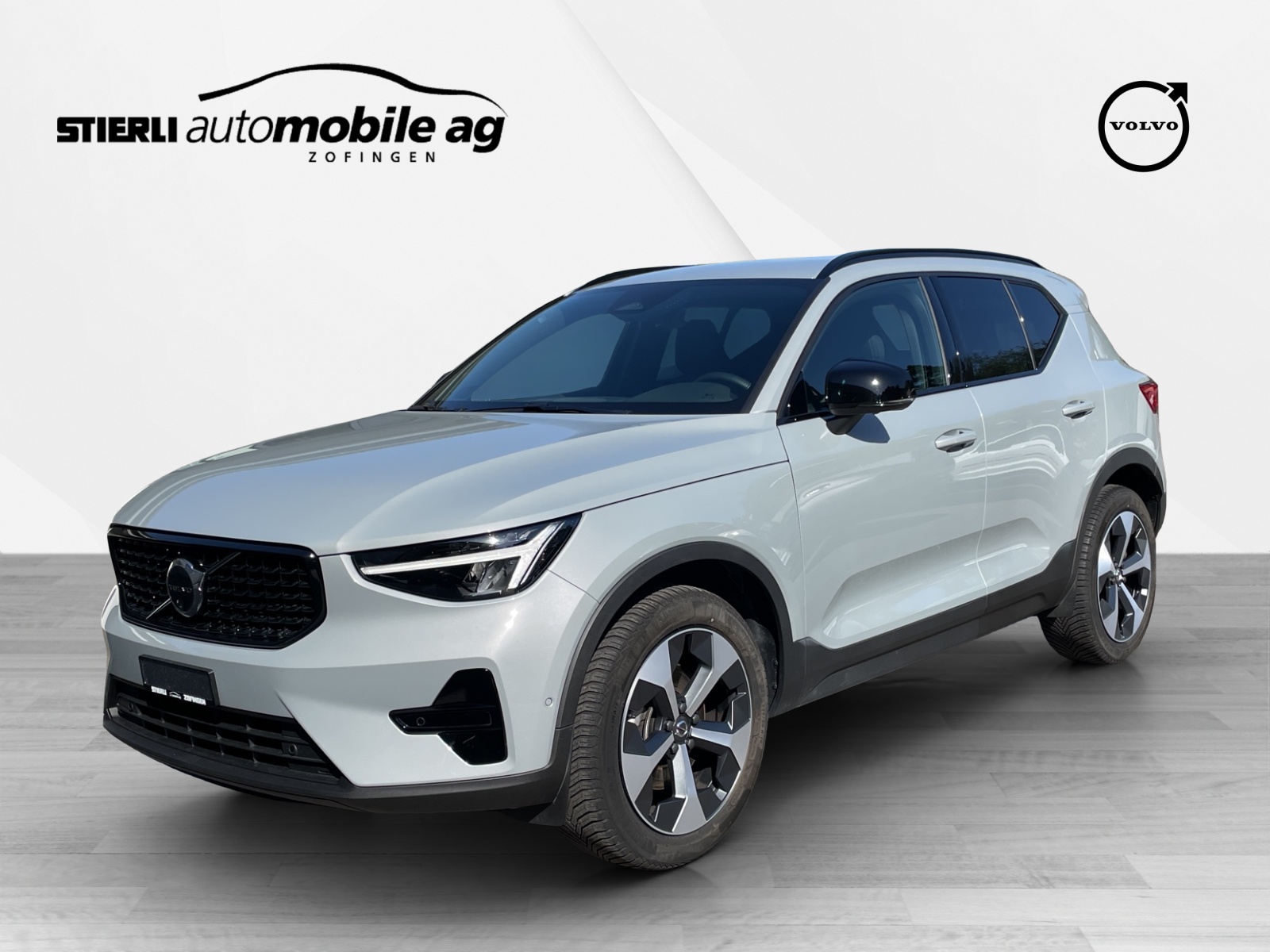 VOLVO XC40 2.0 B4 MH Plus Dark-image-0