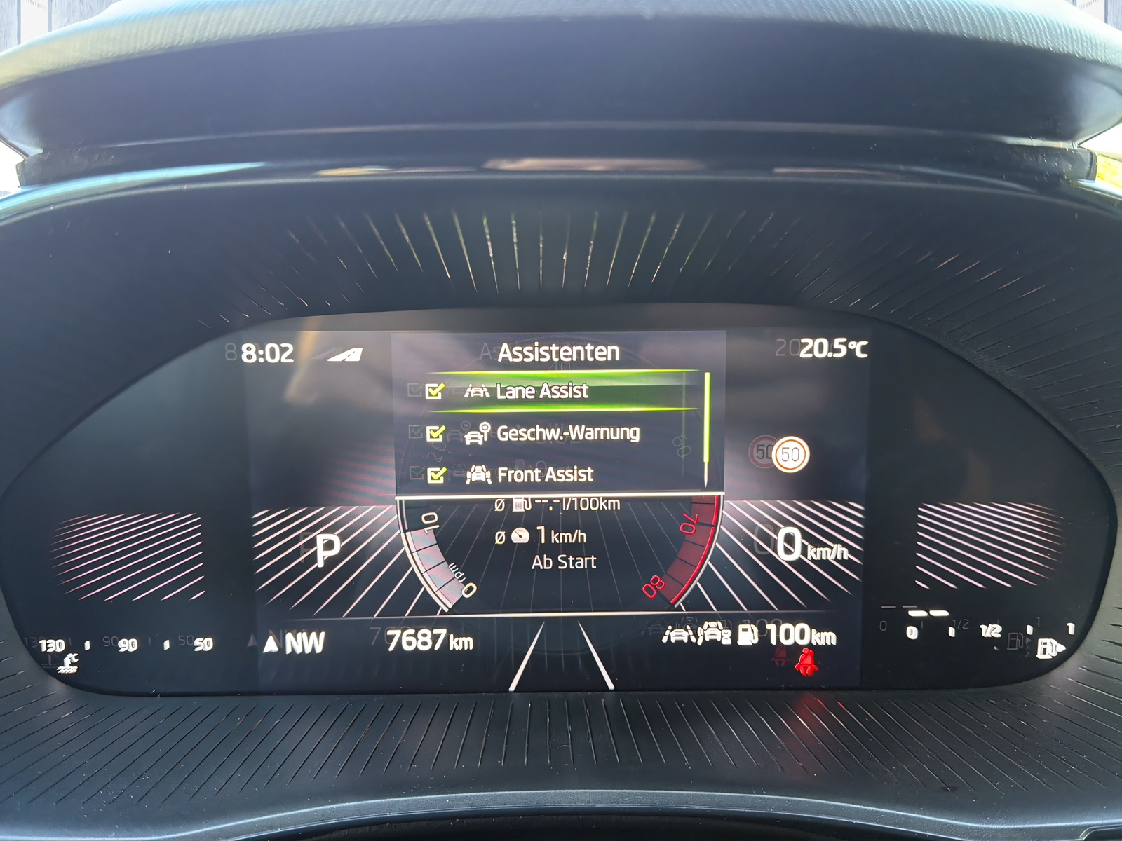 SKODA Fabia 1.0 TSI Top Selection DSG-image-19