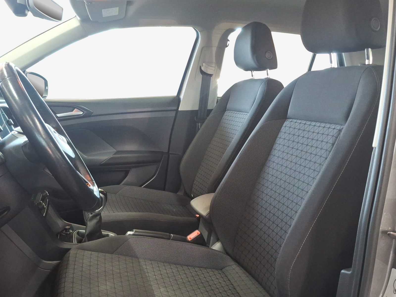 VW T-Cross 1.0 TSI Life-image-7