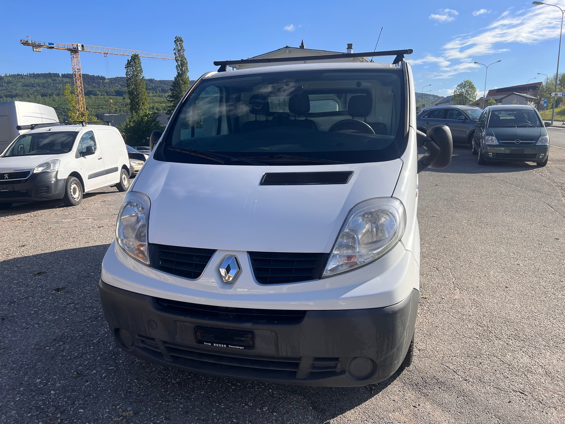 RENAULT Trafic 2.0 dCi 90 2.7t L1H1-image-1