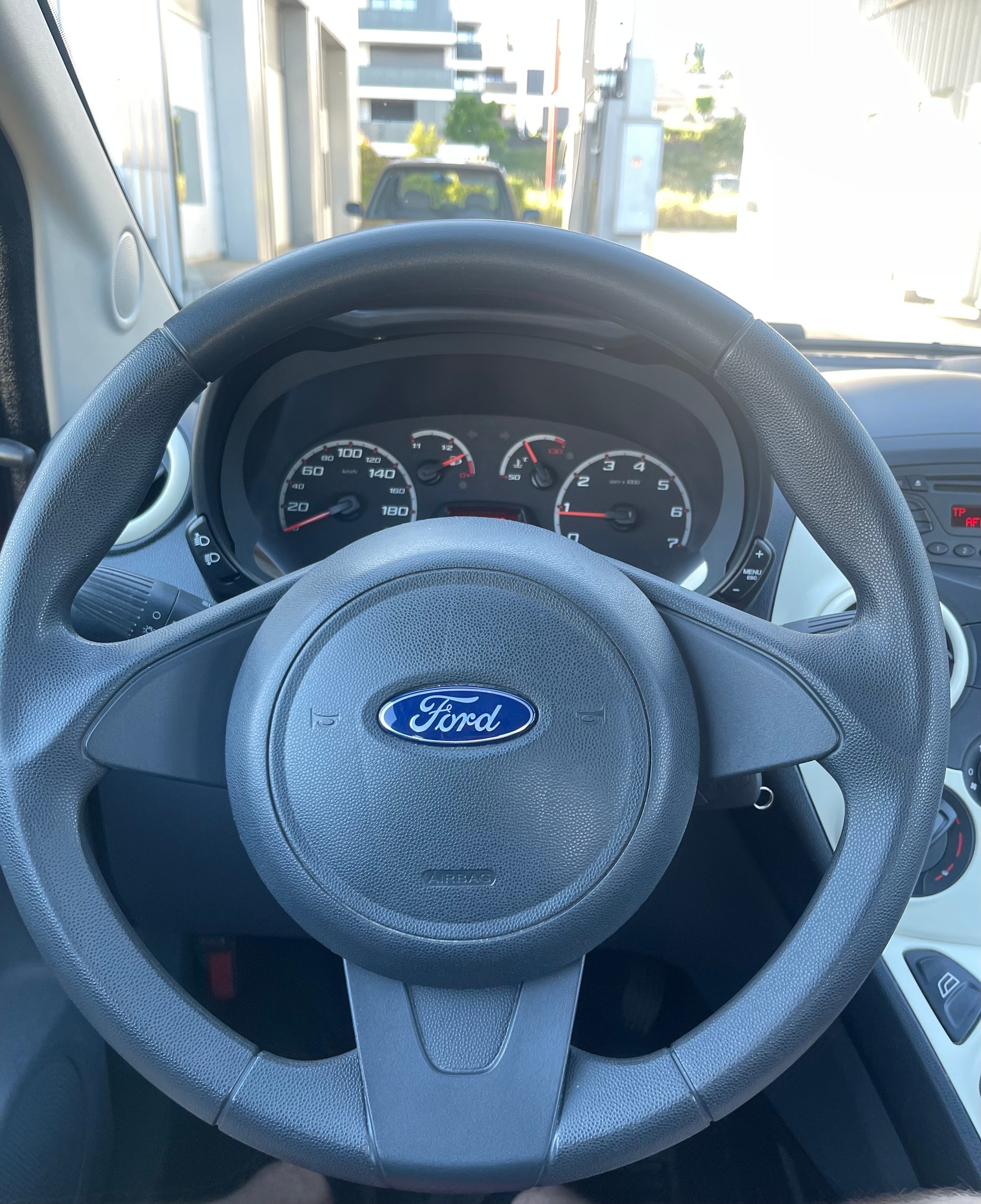 FORD KA-image-13