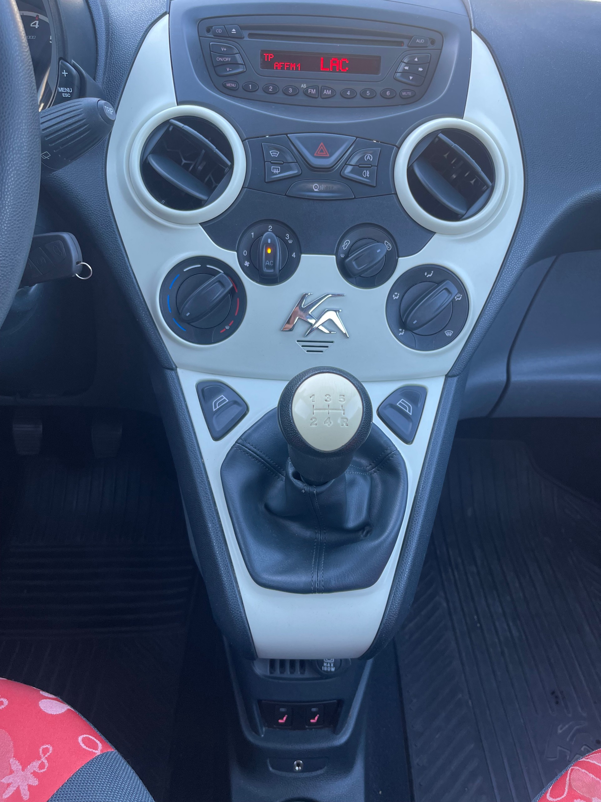 FORD KA-image-11
