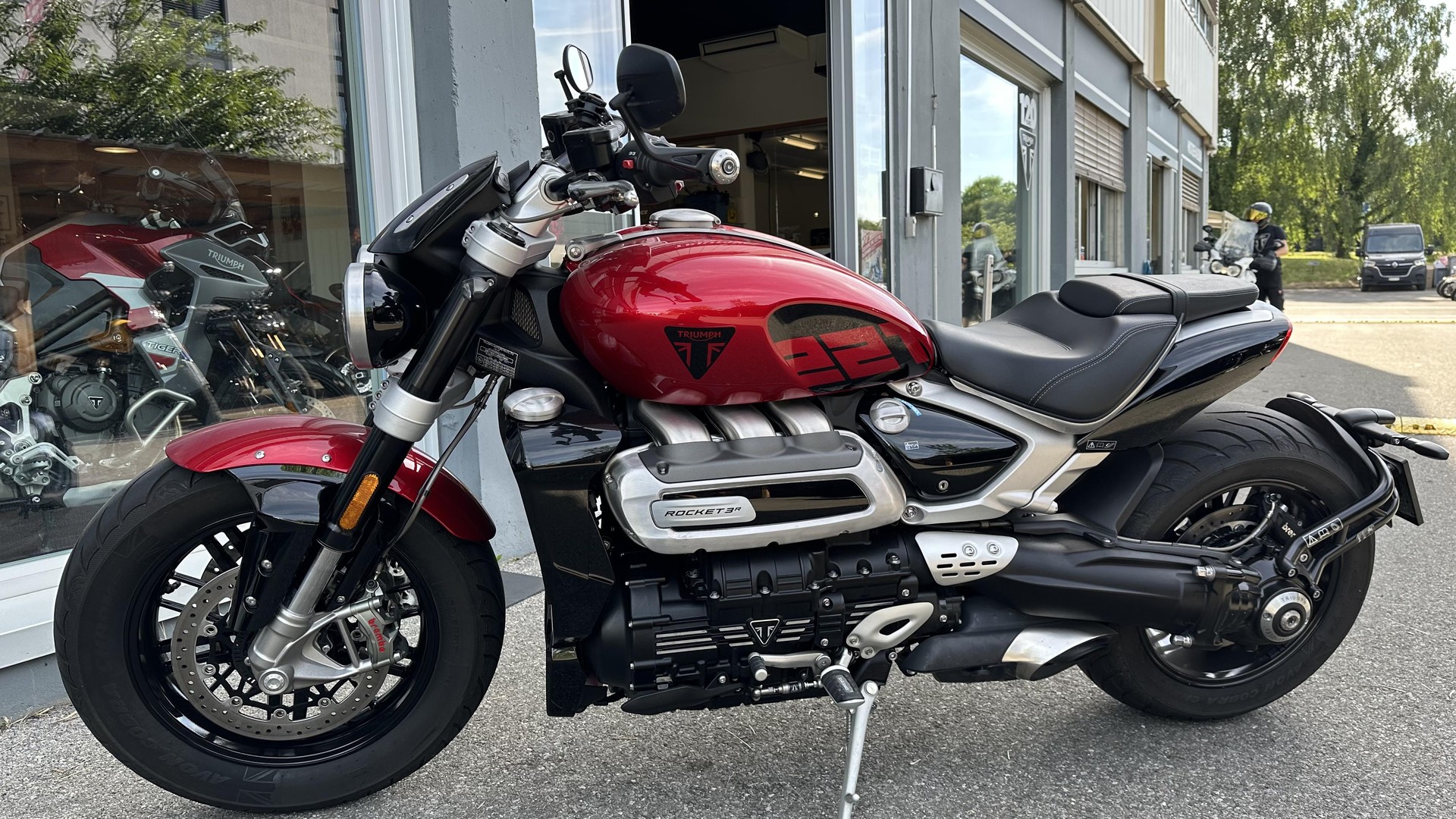 TRIUMPH Rocket 3 R Special Edition-showroom-element-1
