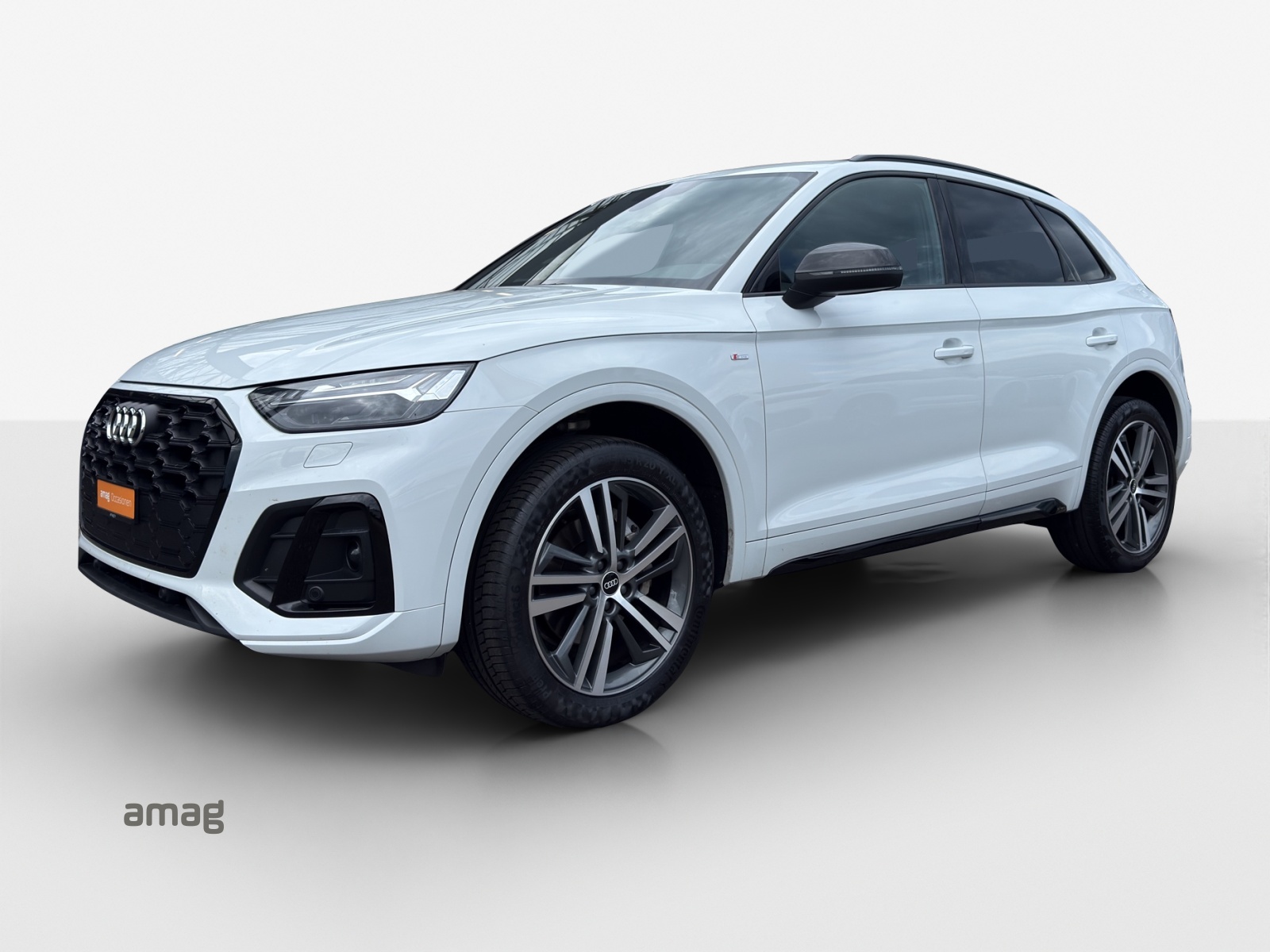 AUDI Q5 40 TDI Black Edition quattro S-tronic-image-0