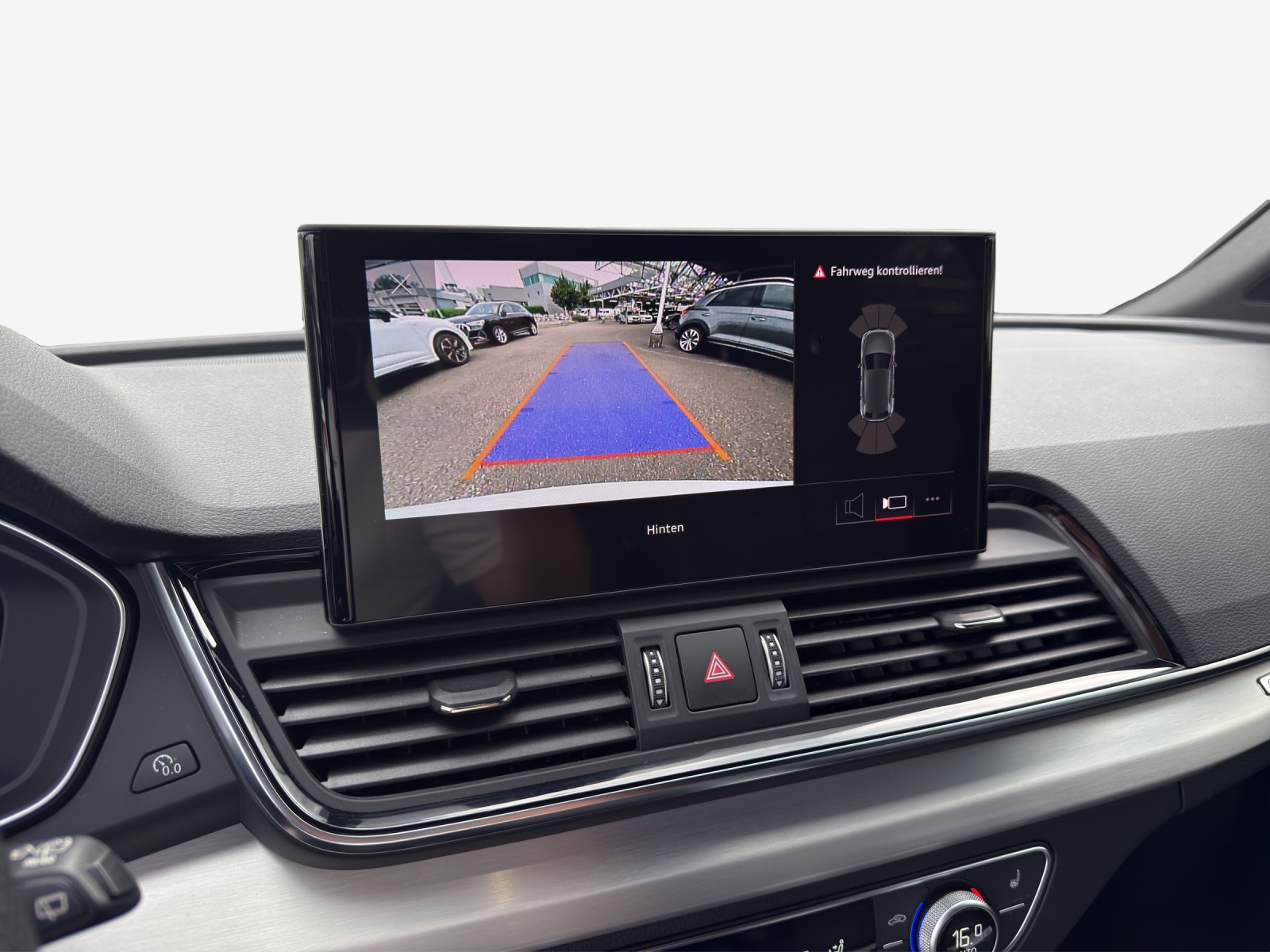 AUDI Q5 40 TDI Black Edition quattro S-tronic-image-14