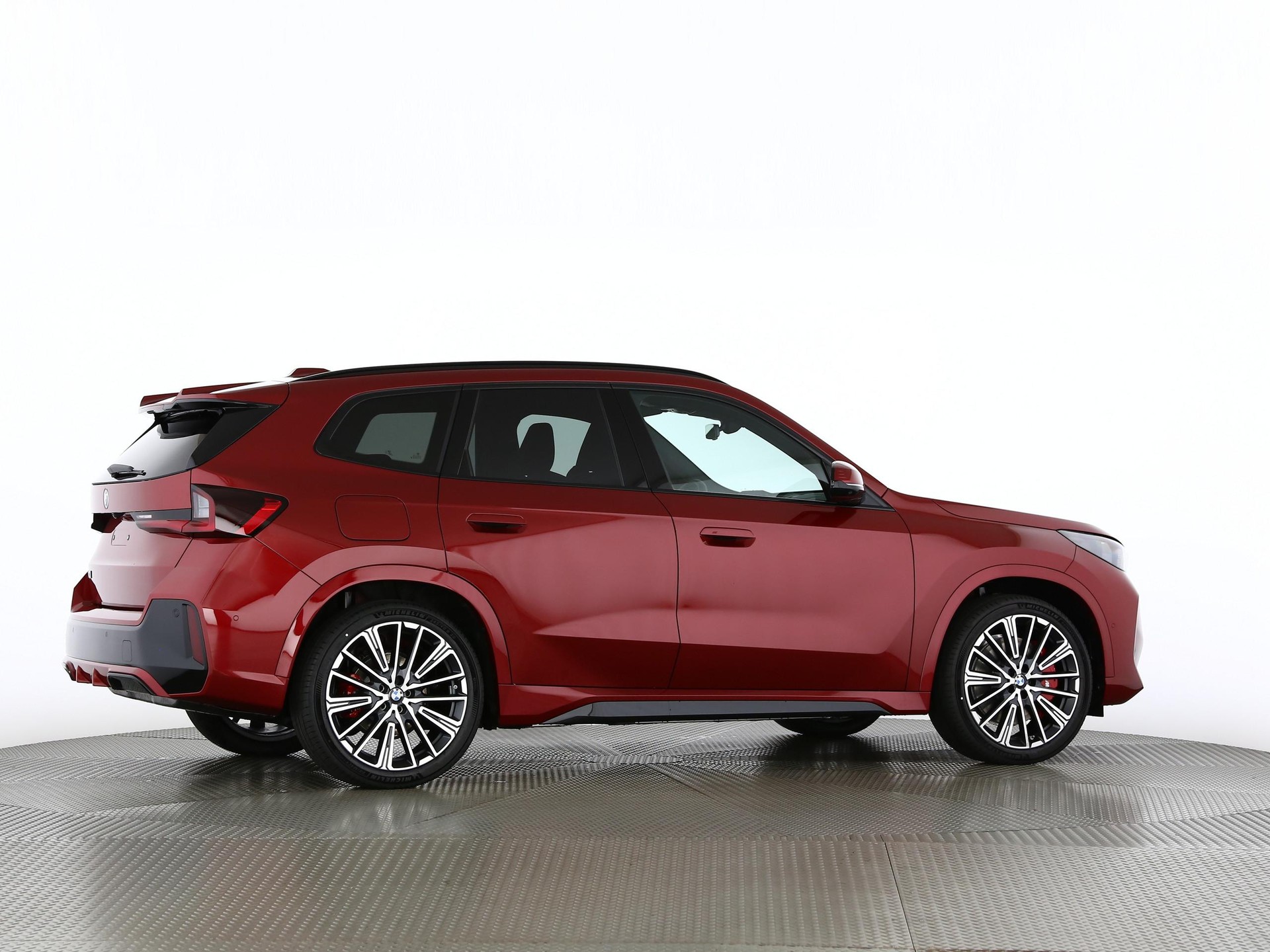 BMW iX1 30 xDrive-image-21
