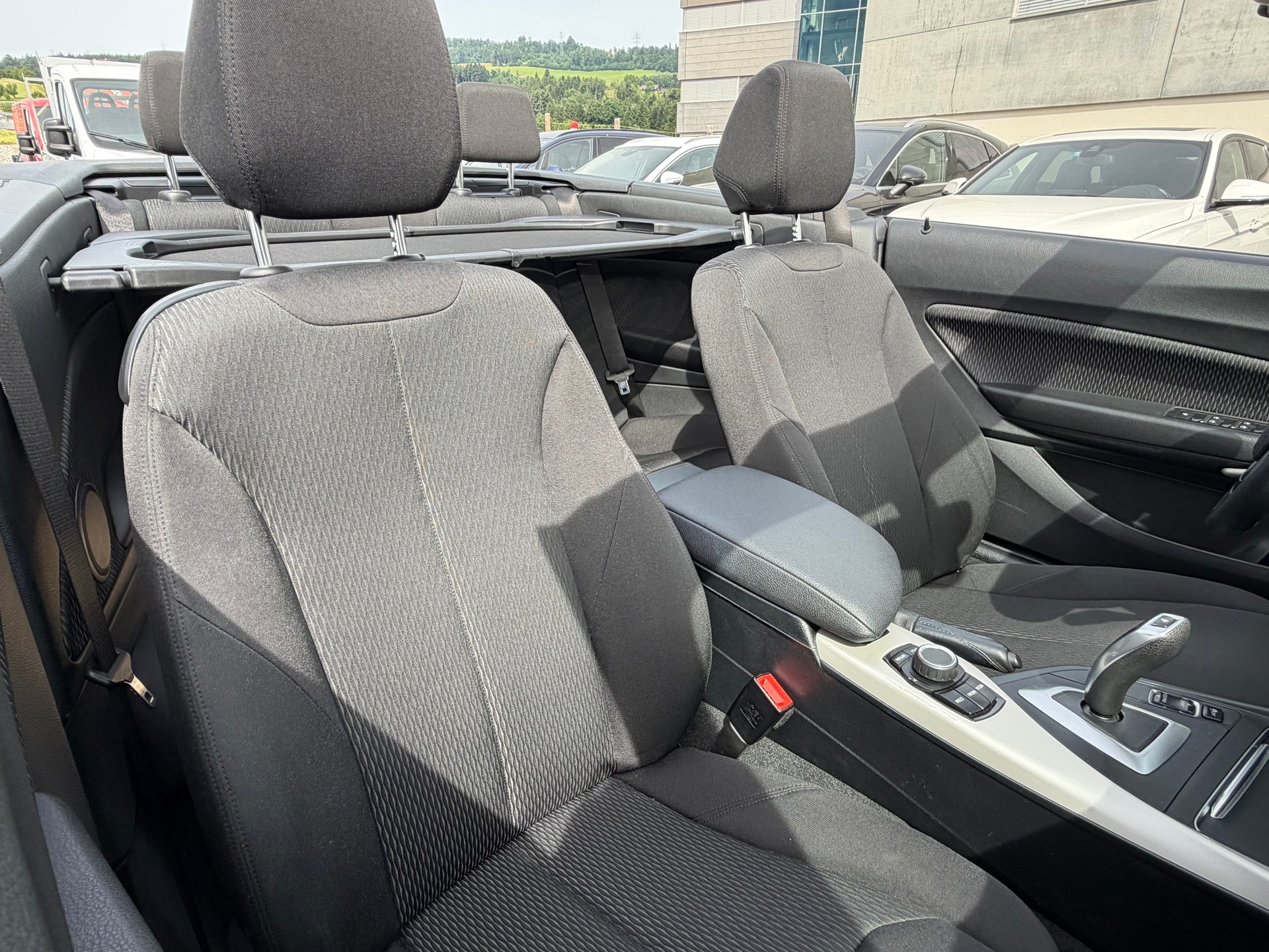 BMW 218i Steptronic-image-13