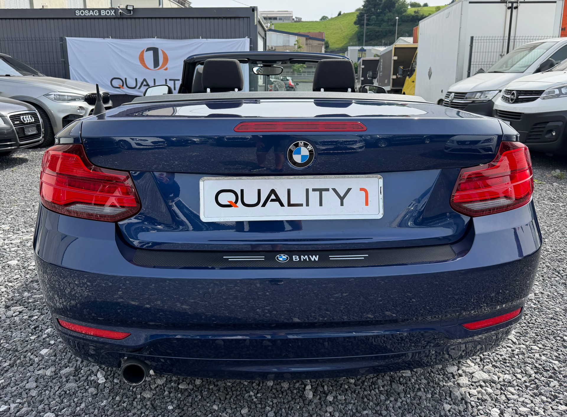 BMW 218i Steptronic-image-4