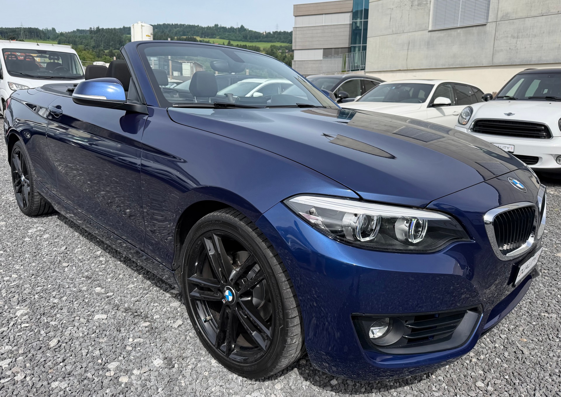 BMW 218i Steptronic-image-0