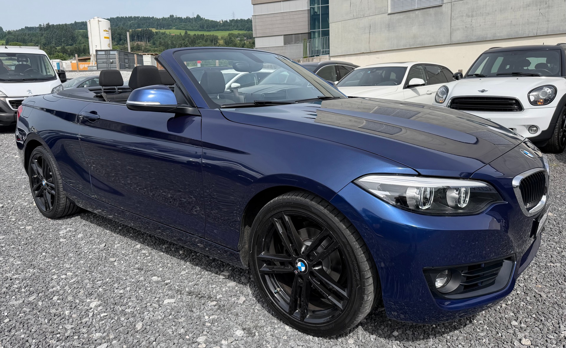 BMW 218i Steptronic-image-2