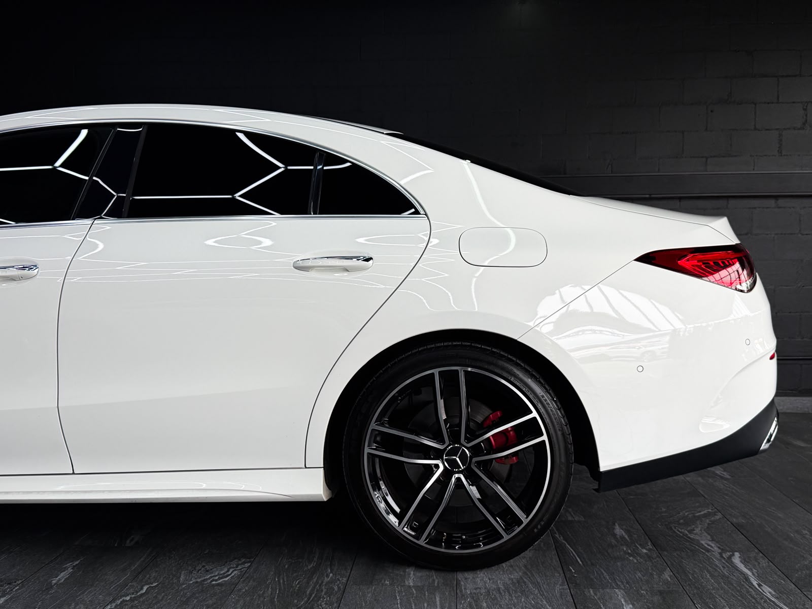 MERCEDES-BENZ CLA 250 4Matic AMG Line 7G-DCT-image-5