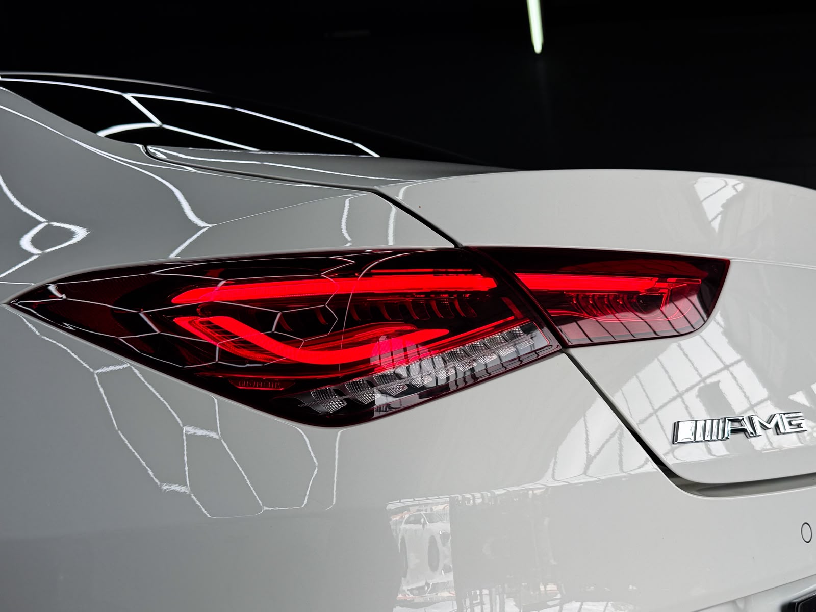 MERCEDES-BENZ CLA 250 4Matic AMG Line 7G-DCT-image-8