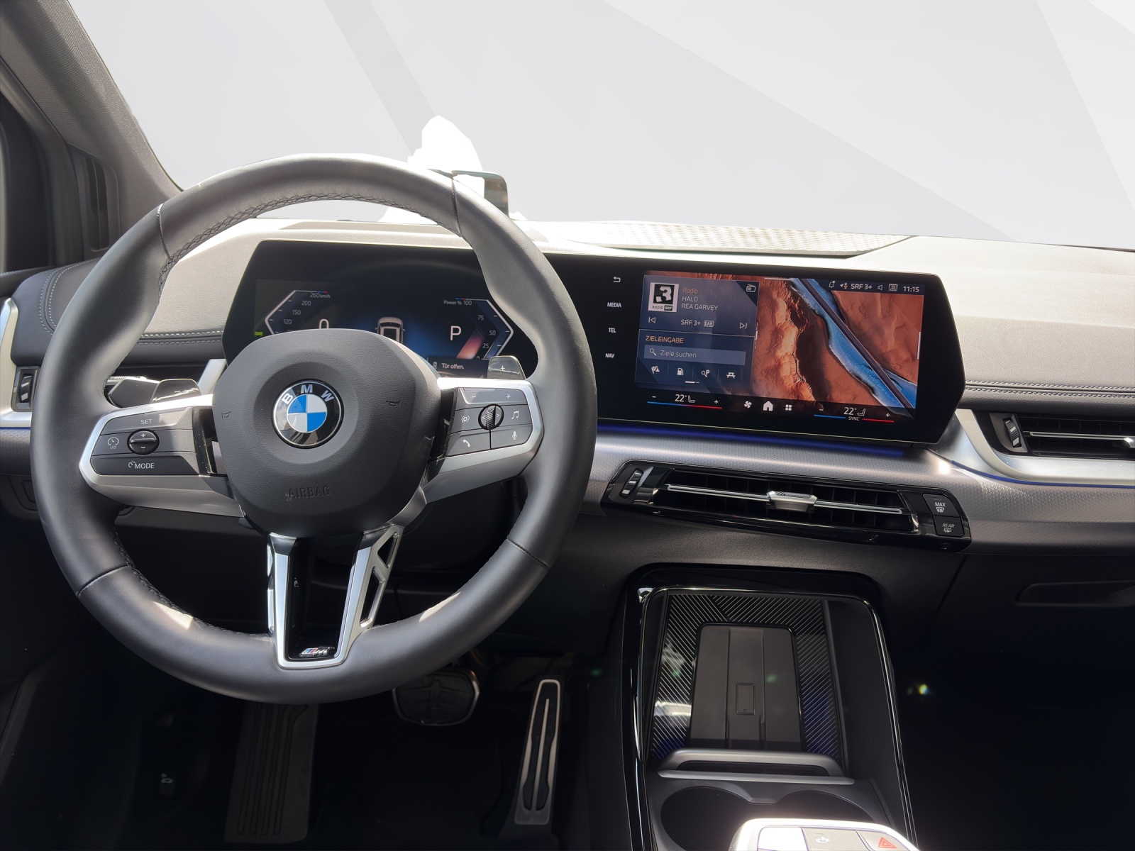 BMW 223i xDrive Active Tourer-image-10