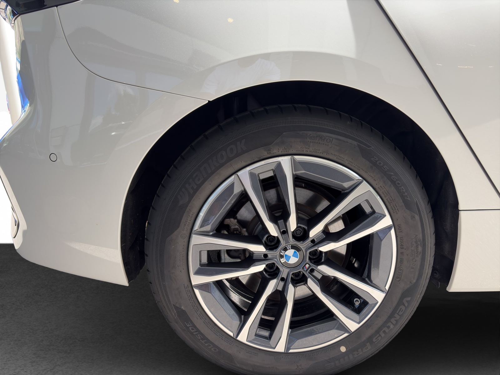BMW 223i xDrive Active Tourer-image-23